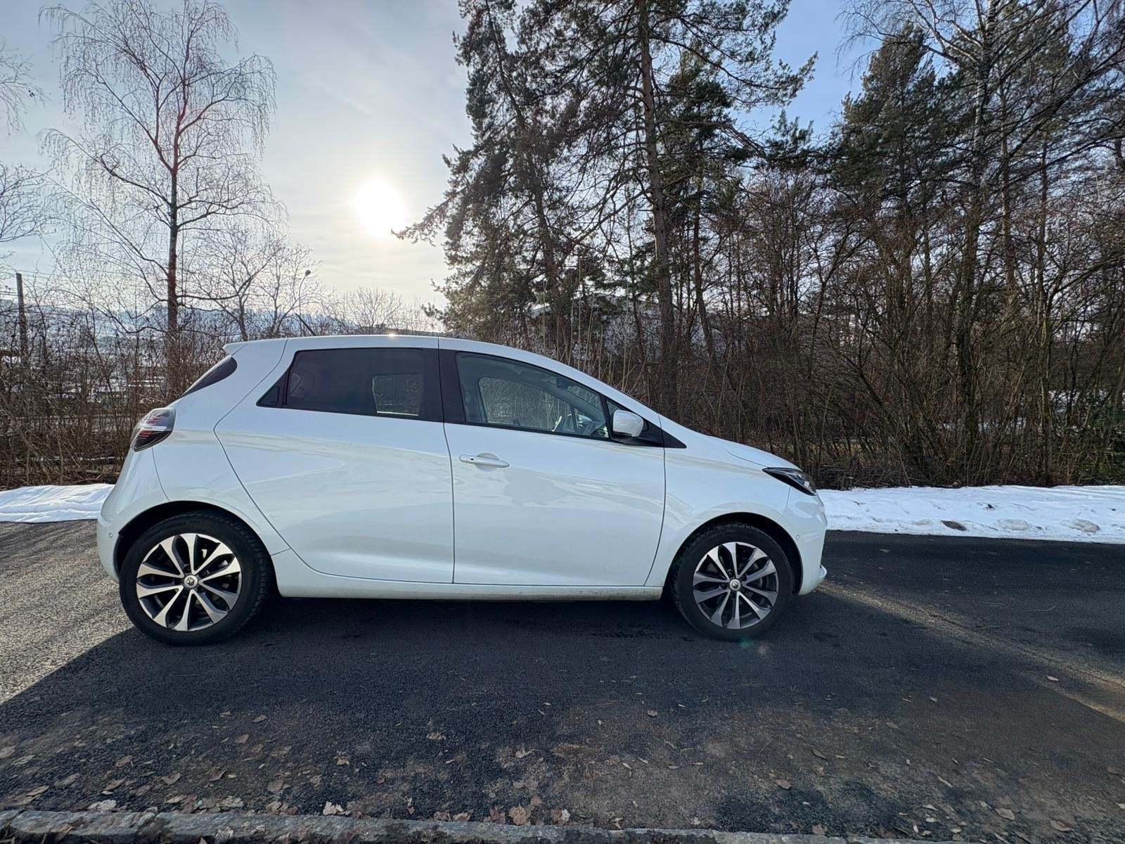 RENAULT Zoe Intens R135 (Batterie Miete)-image-0