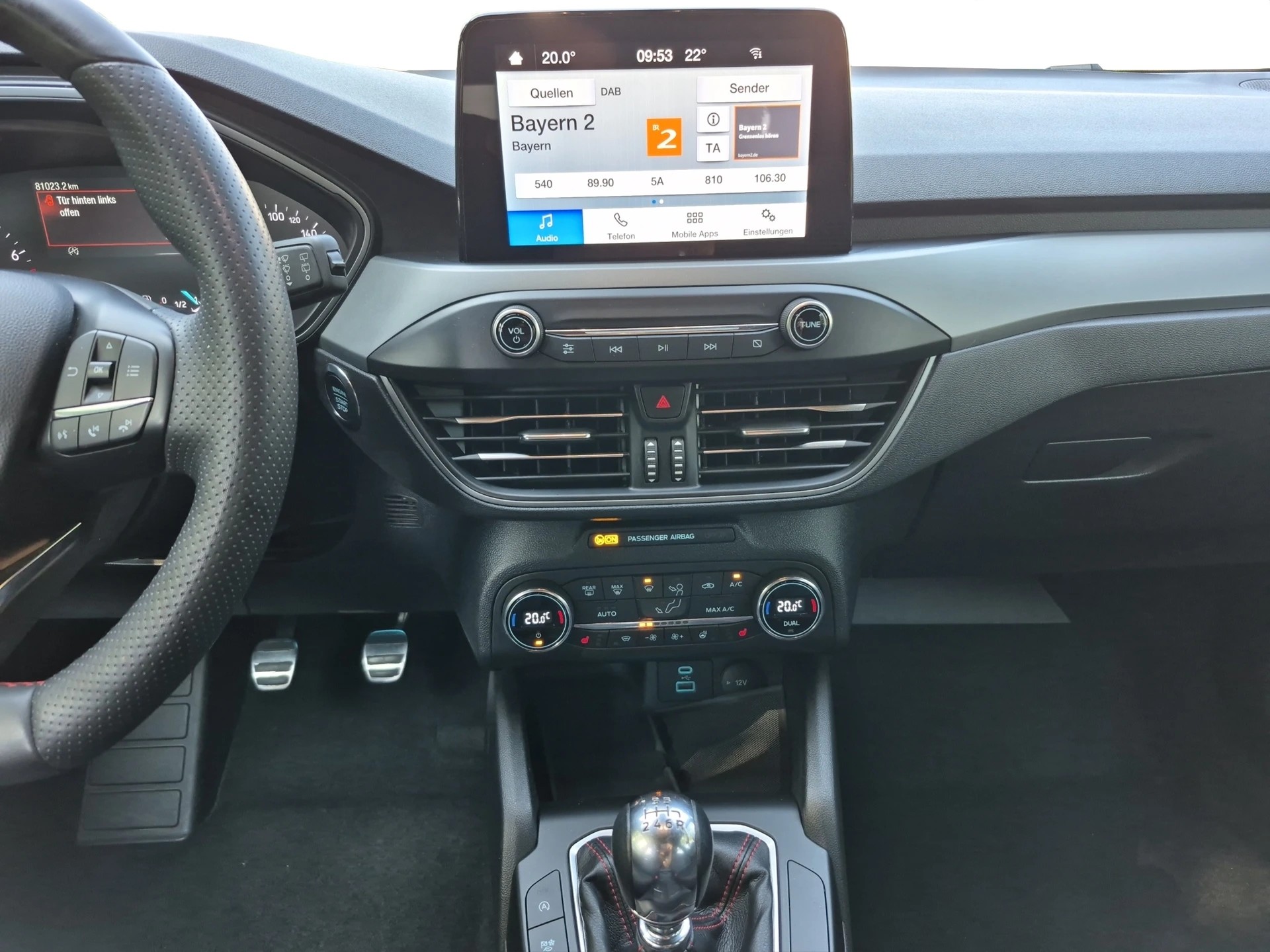 FORD Focus 1.0 MHEV ST-Line-image-10