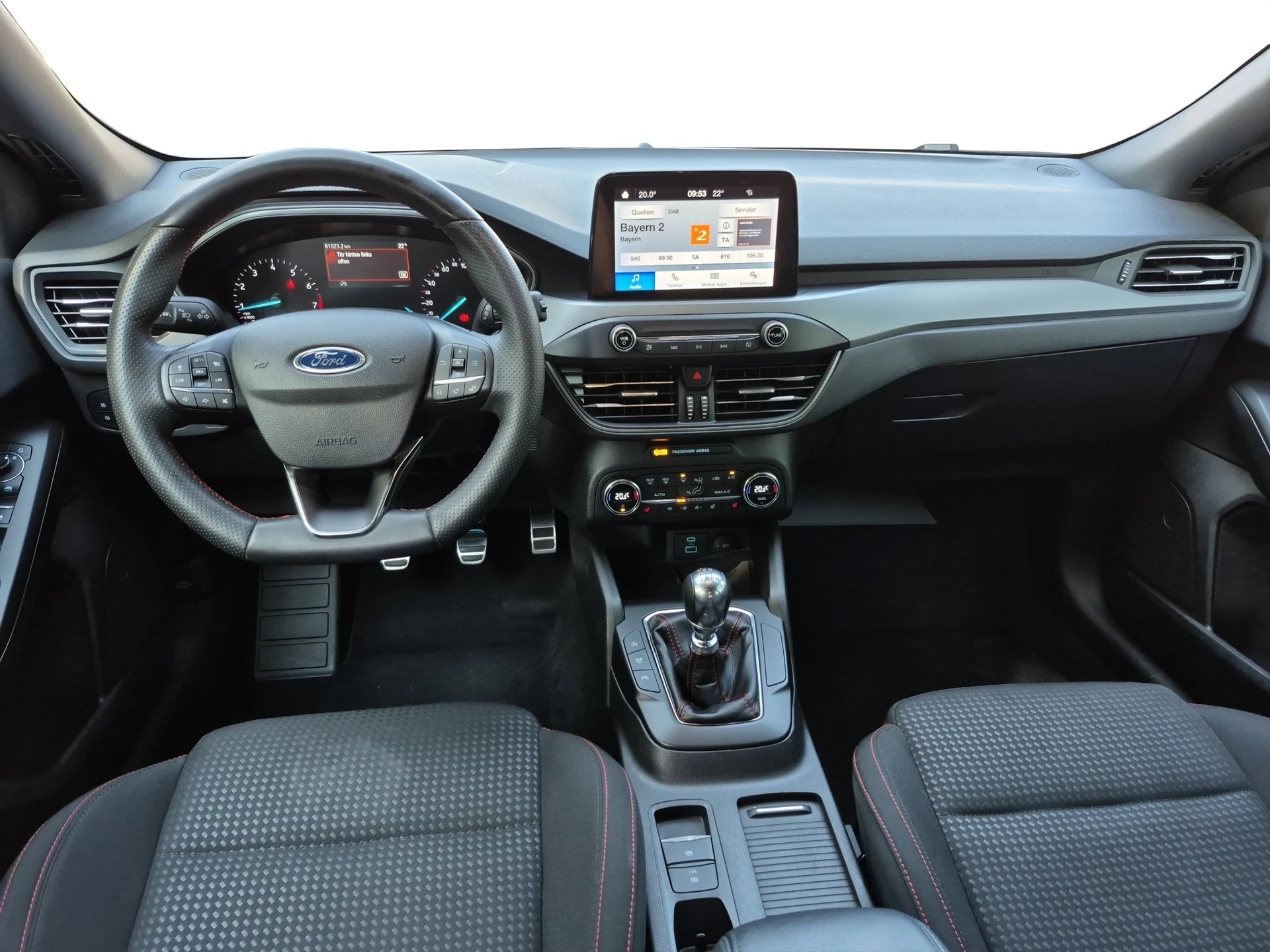 FORD Focus 1.0 MHEV ST-Line-image-8