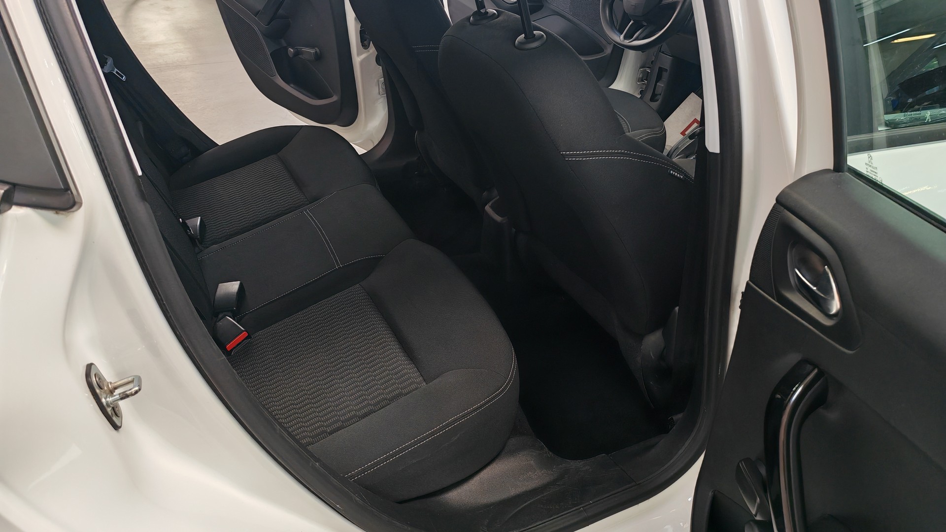 PEUGEOT 1.2 PureTech Active EGS S/S-image-10