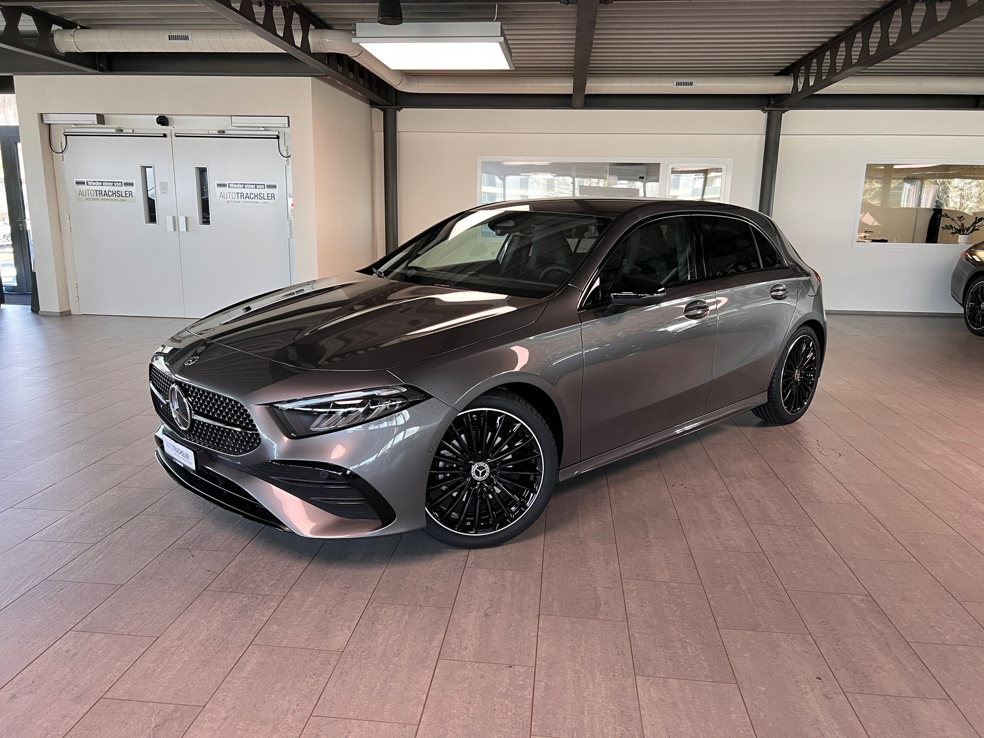 MERCEDES-BENZ A 200 Night Star 7G-DCT-image-0