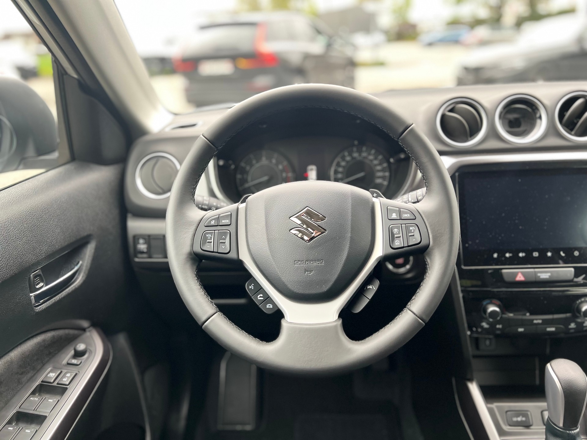 SUZUKI Vitara 1.4 Boosterjet Compact Top 4x4 Hybrid Automatic-image-16