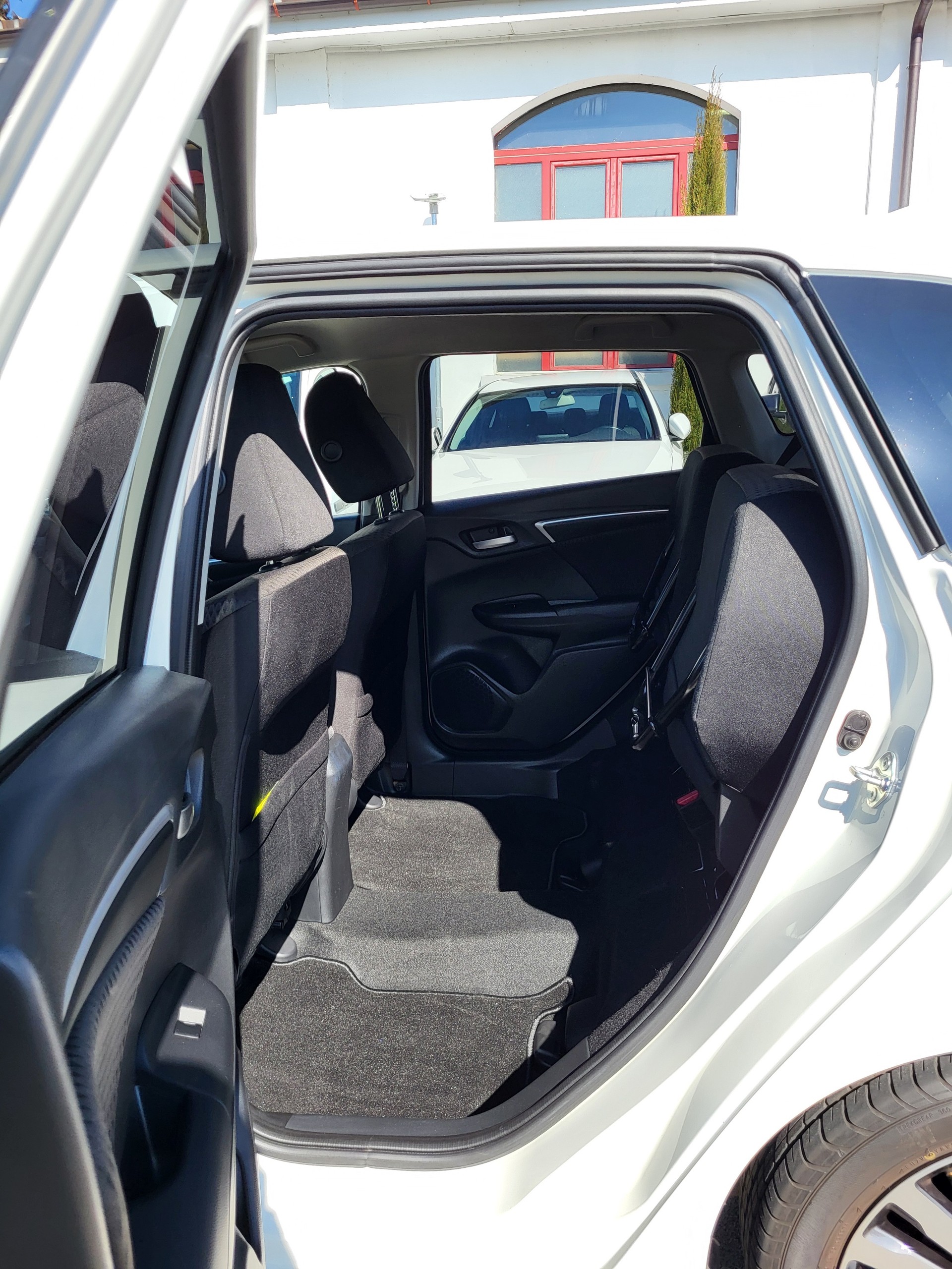 HONDA Jazz 1.3i-VTEC Elegance CVT-image-12