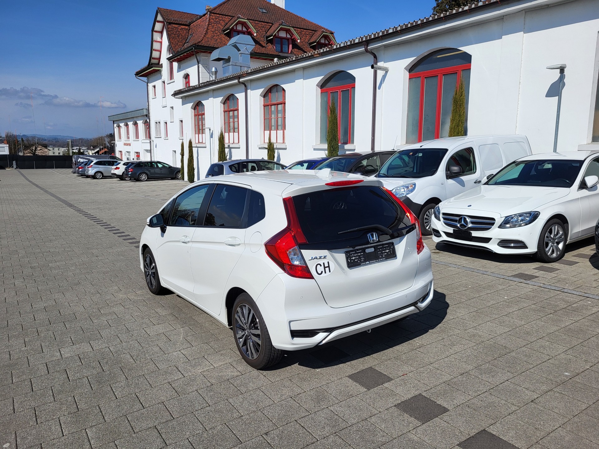HONDA Jazz 1.3i-VTEC Elegance CVT-image-1