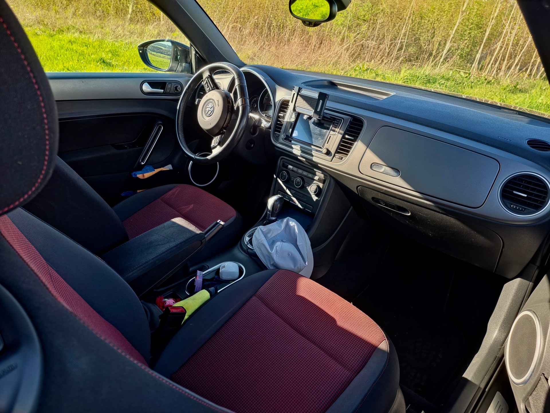 VW Beetle Cabrio 1.4 TSI BMT Design DSG-image-6