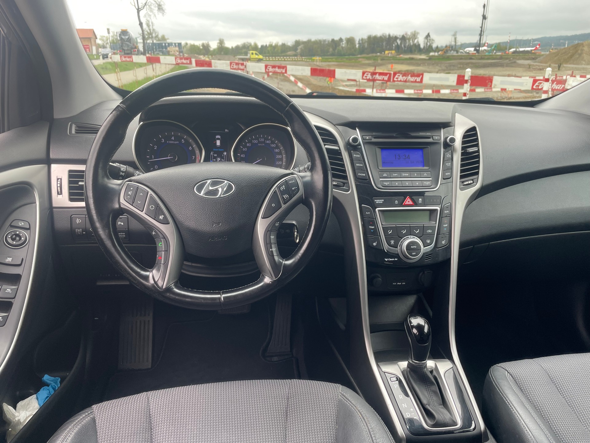 HYUNDAI i30 Wagon 1.6 GDI Style Automatic-image-8