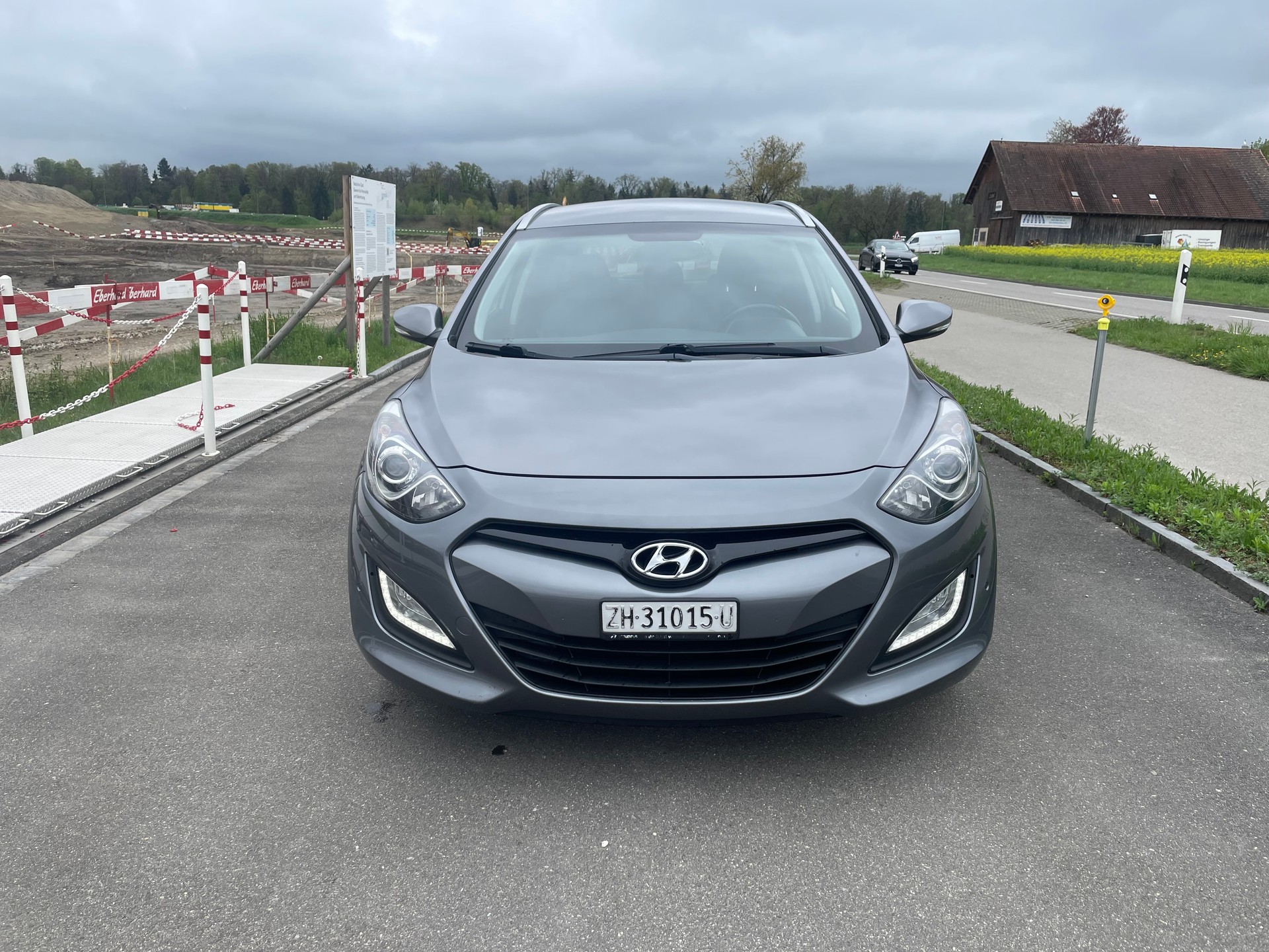 HYUNDAI i30 Wagon 1.6 GDI Style Automatic-image-1