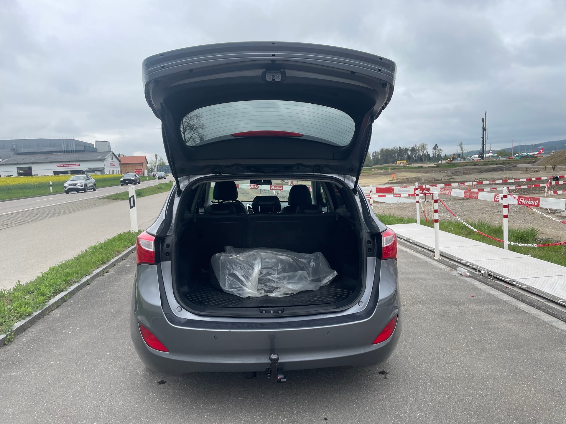 HYUNDAI i30 Wagon 1.6 GDI Style Automatic-image-11