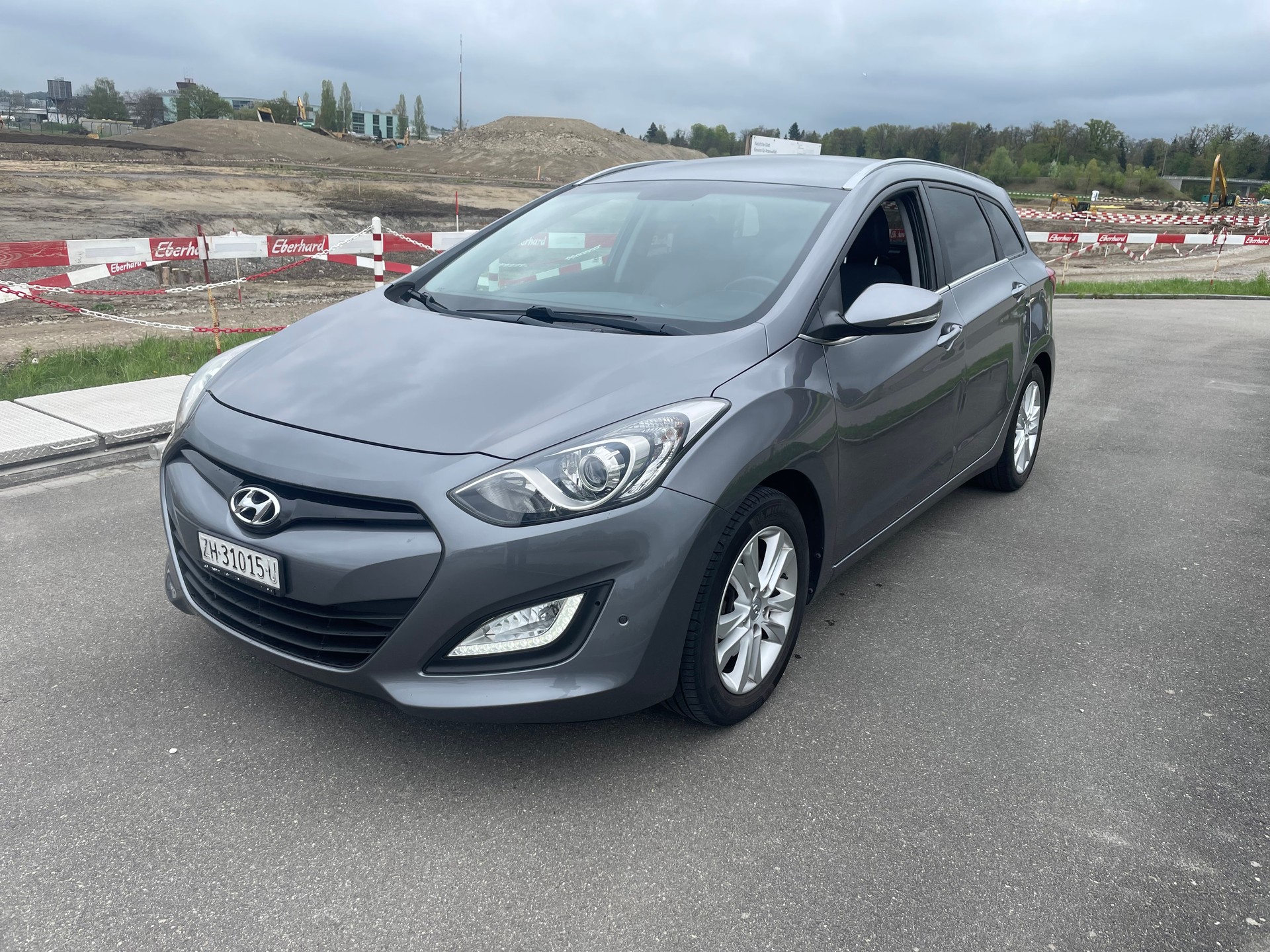 HYUNDAI i30 Wagon 1.6 GDI Style Automatic-image-0