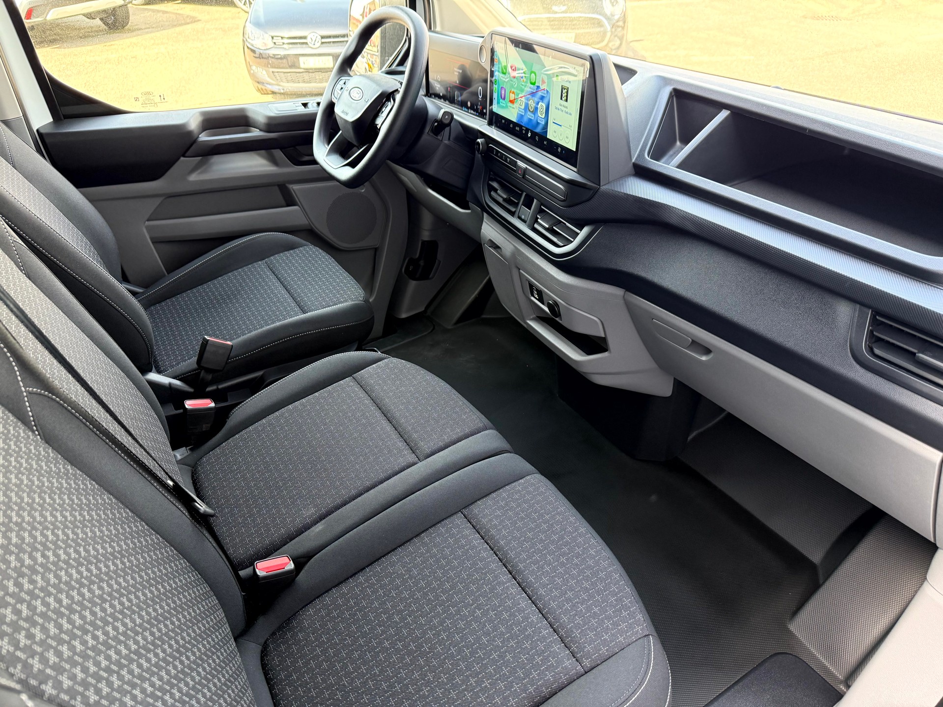 FORD Transit Custom Van PHEV 320 L1H1 Trend Automat-image-11