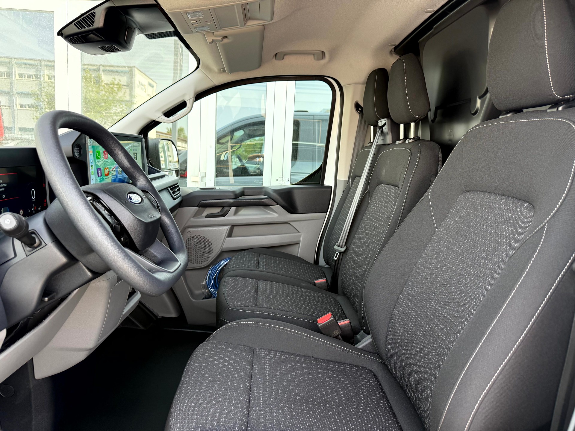 FORD Transit Custom Van PHEV 320 L1H1 Trend Automat-image-13