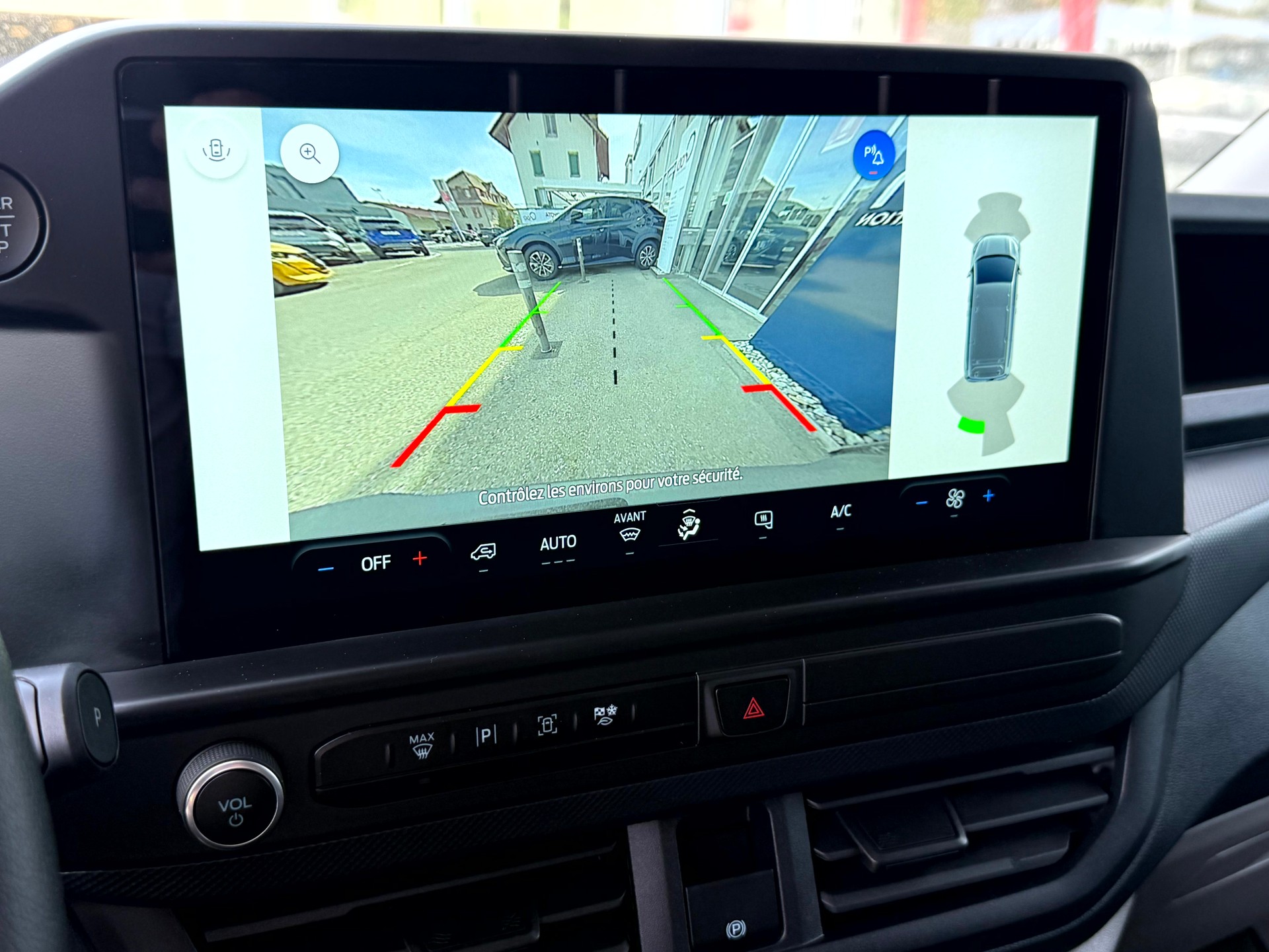 FORD Transit Custom Van PHEV 320 L1H1 Trend Automat-image-19
