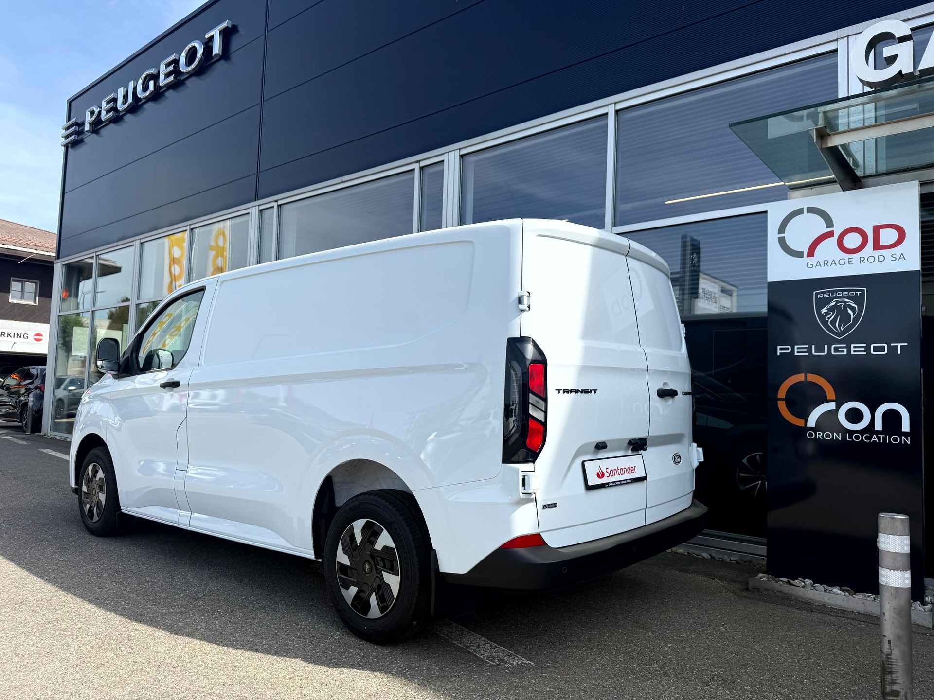 FORD Transit Custom Van PHEV 320 L1H1 Trend Automat-image-6