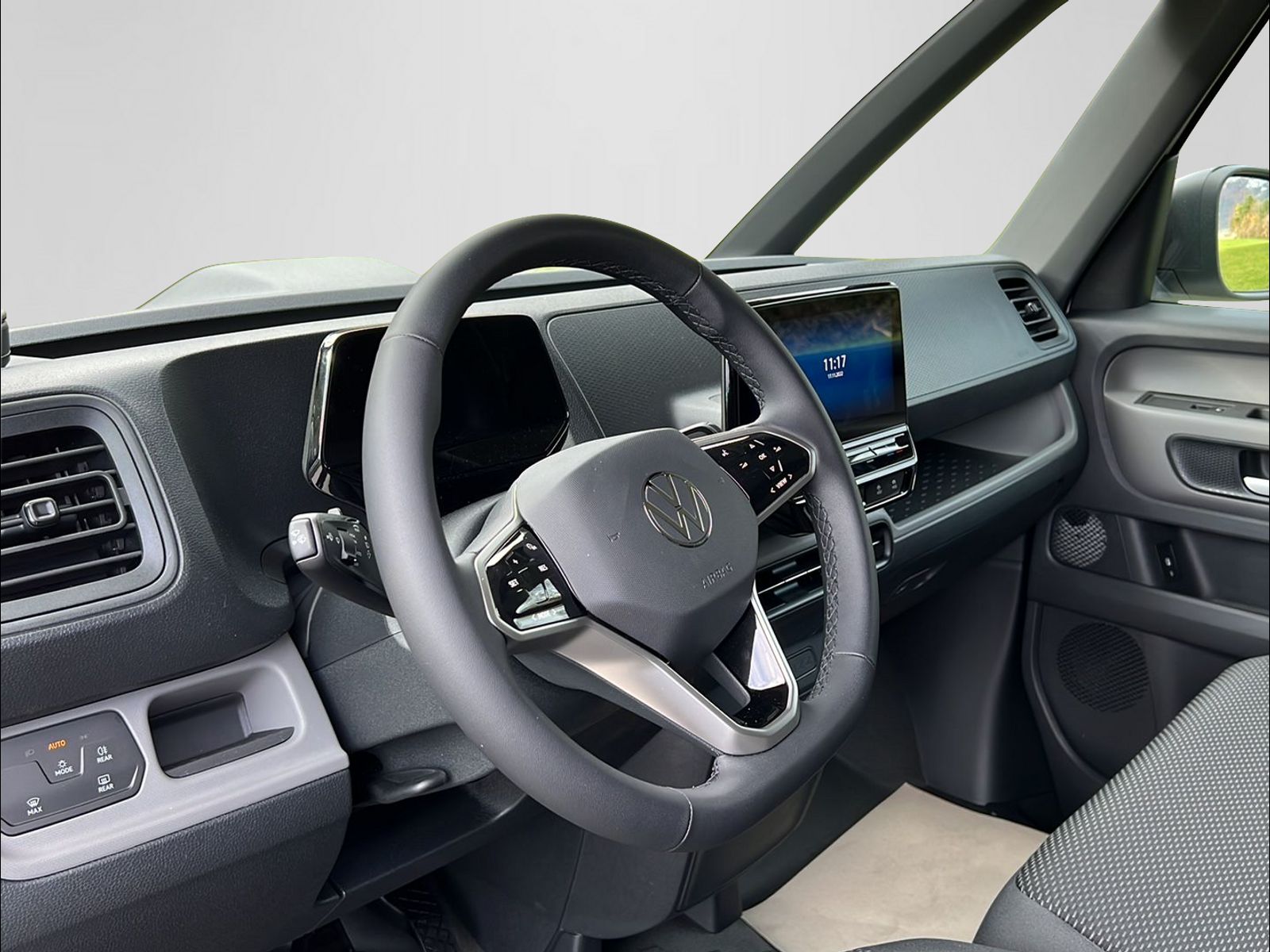 VW ID. Buzz Cargo-image-11