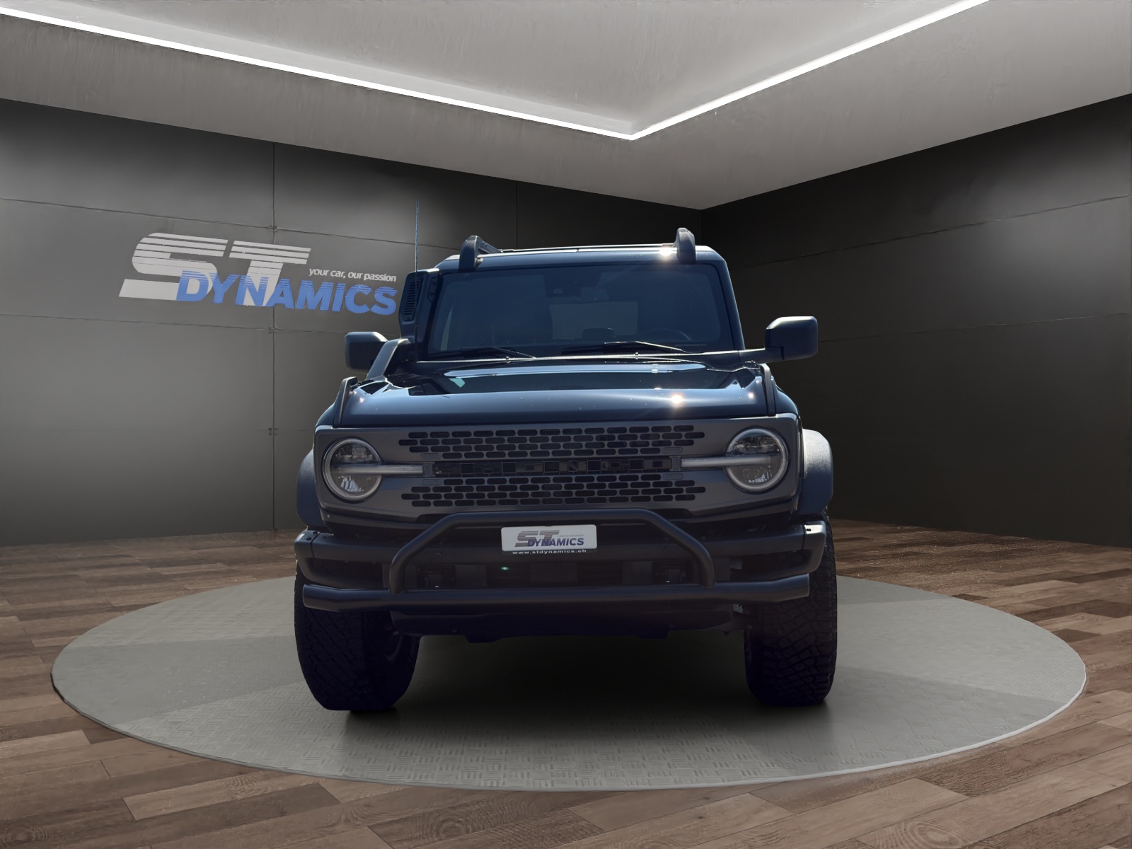 FORD Bronco-showroom-element-1