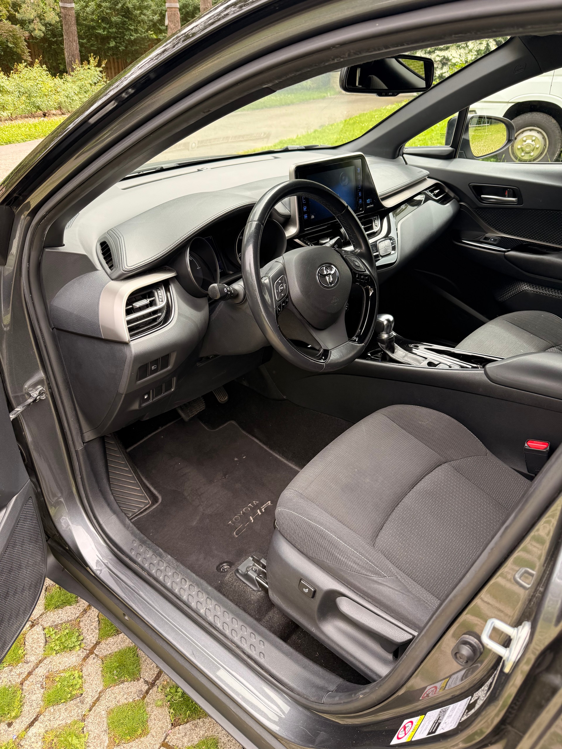 TOYOTA 1.8 VVTi HSD Trend-image-10