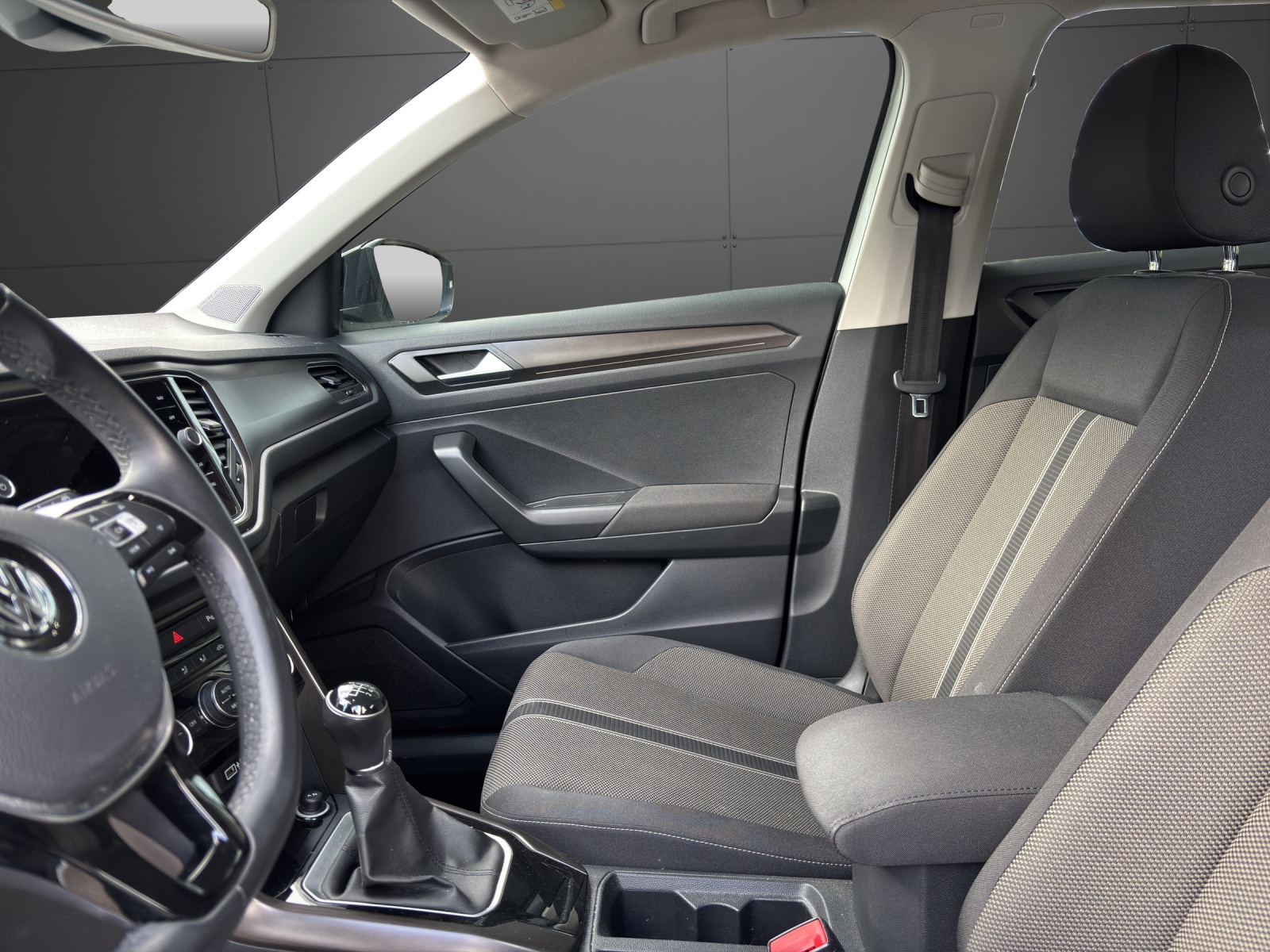 VW T-Roc 1.0 TSI Advance-showroom-element-2