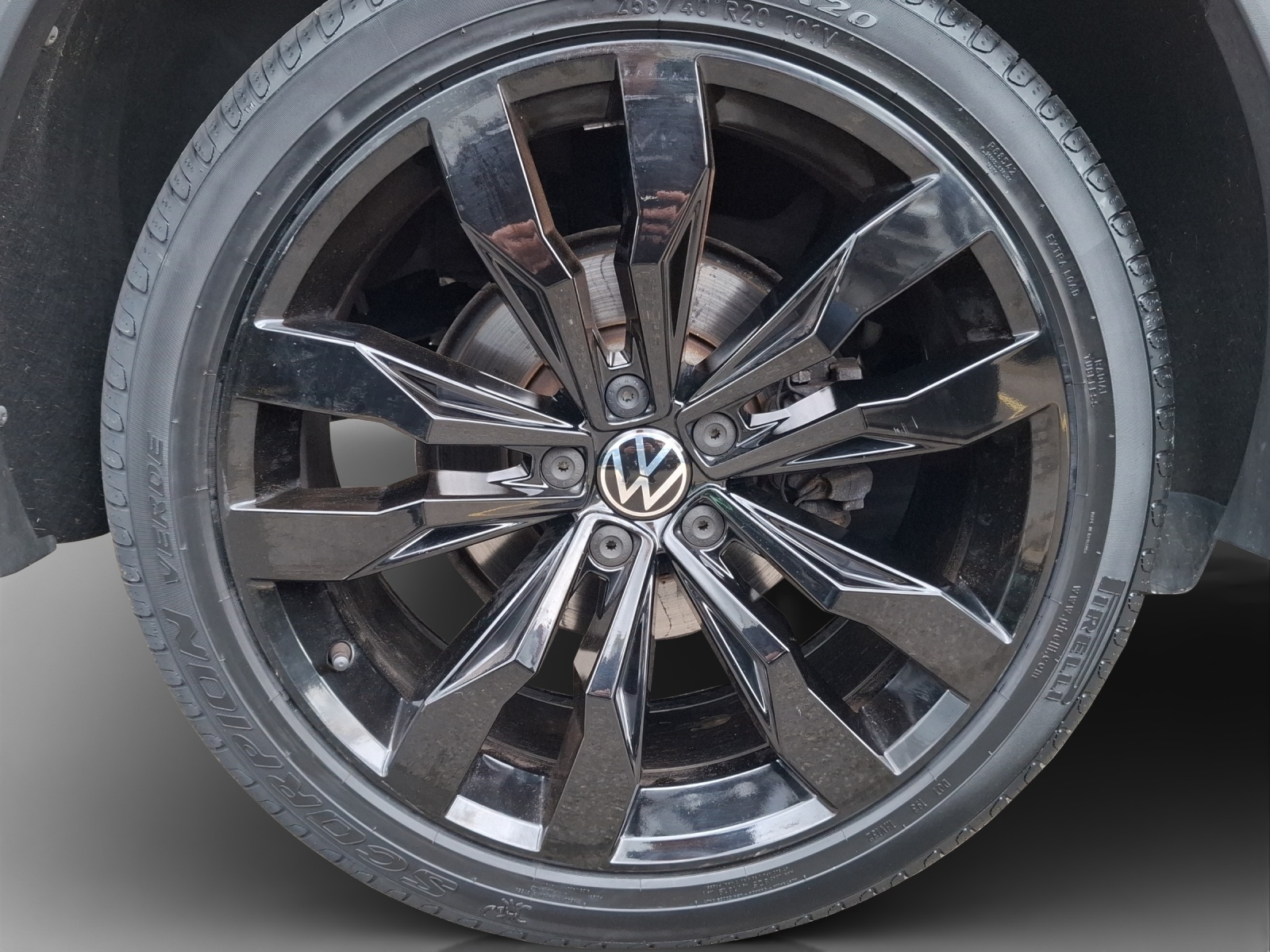 VW Tiguan 2.0 TDI SCR R-Line 4Motion DSG-image-13