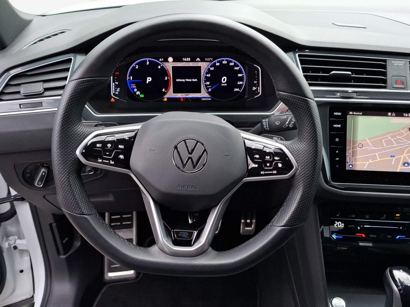VW Tiguan 2.0 TDI SCR R-Line 4Motion DSG-image-9