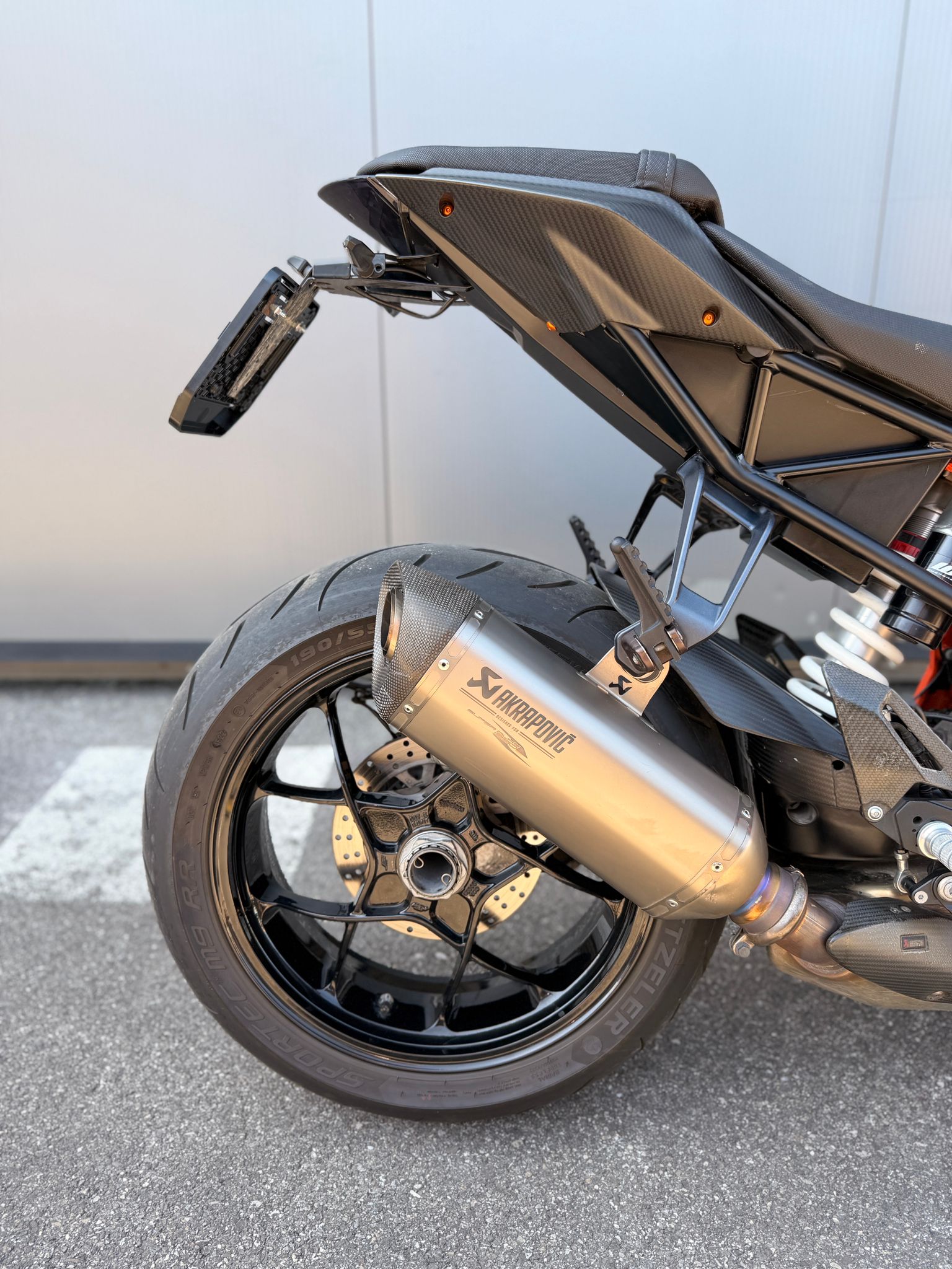 KTM 1290 Super Duke R-image-5