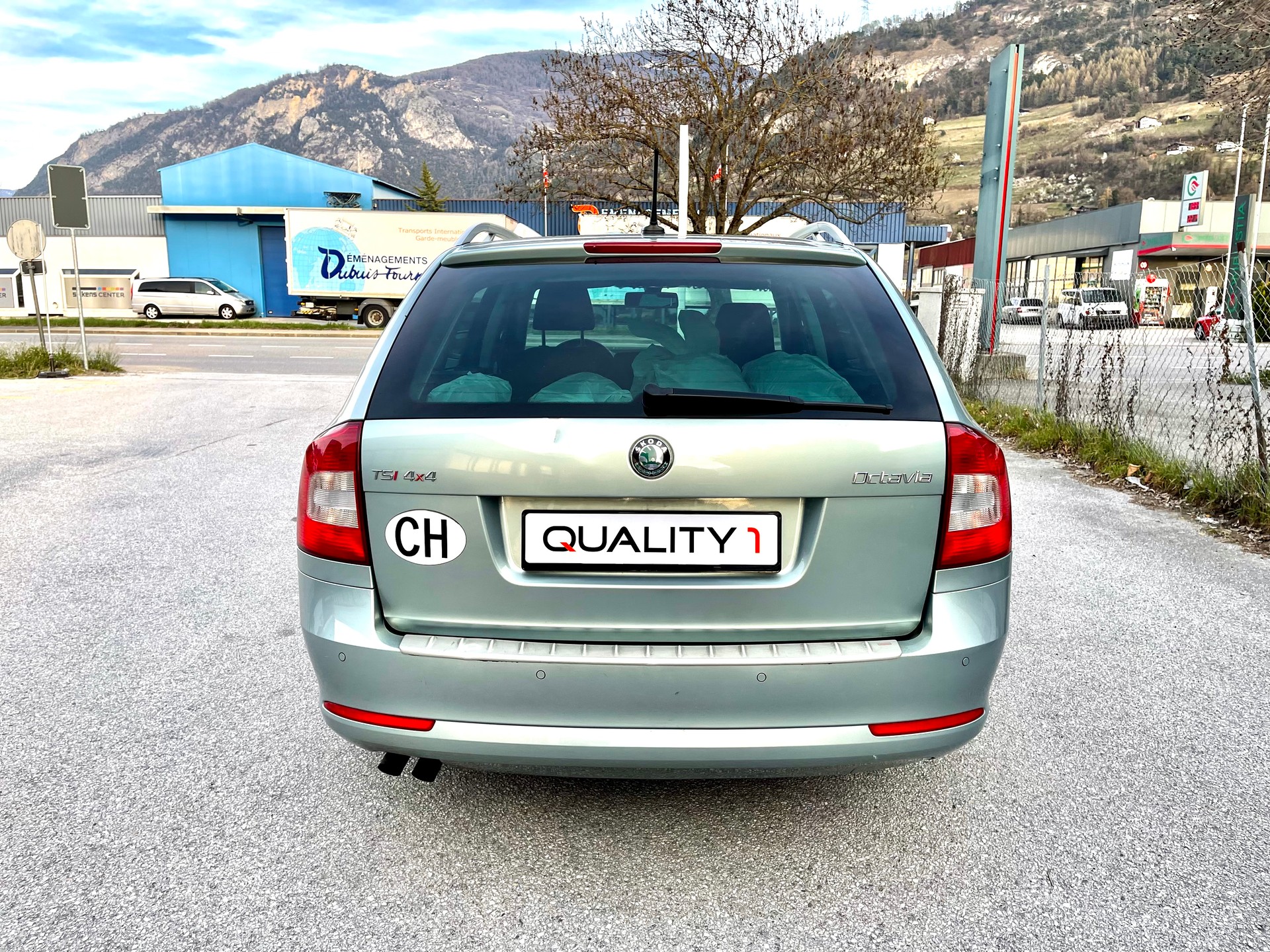 SKODA Octavia Combi 1.4 TSI Elegance DSG-image-6