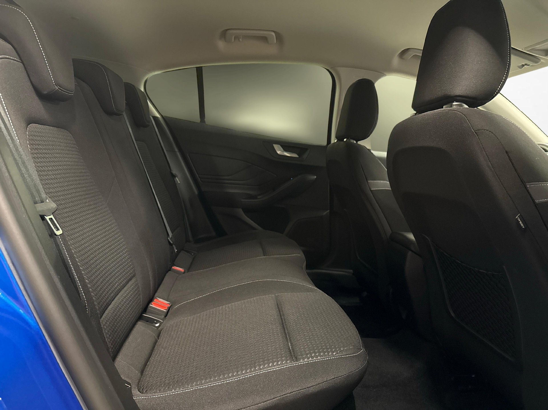 FORD Focus 1.0i EcoB 125 Cool & Connect-image-16