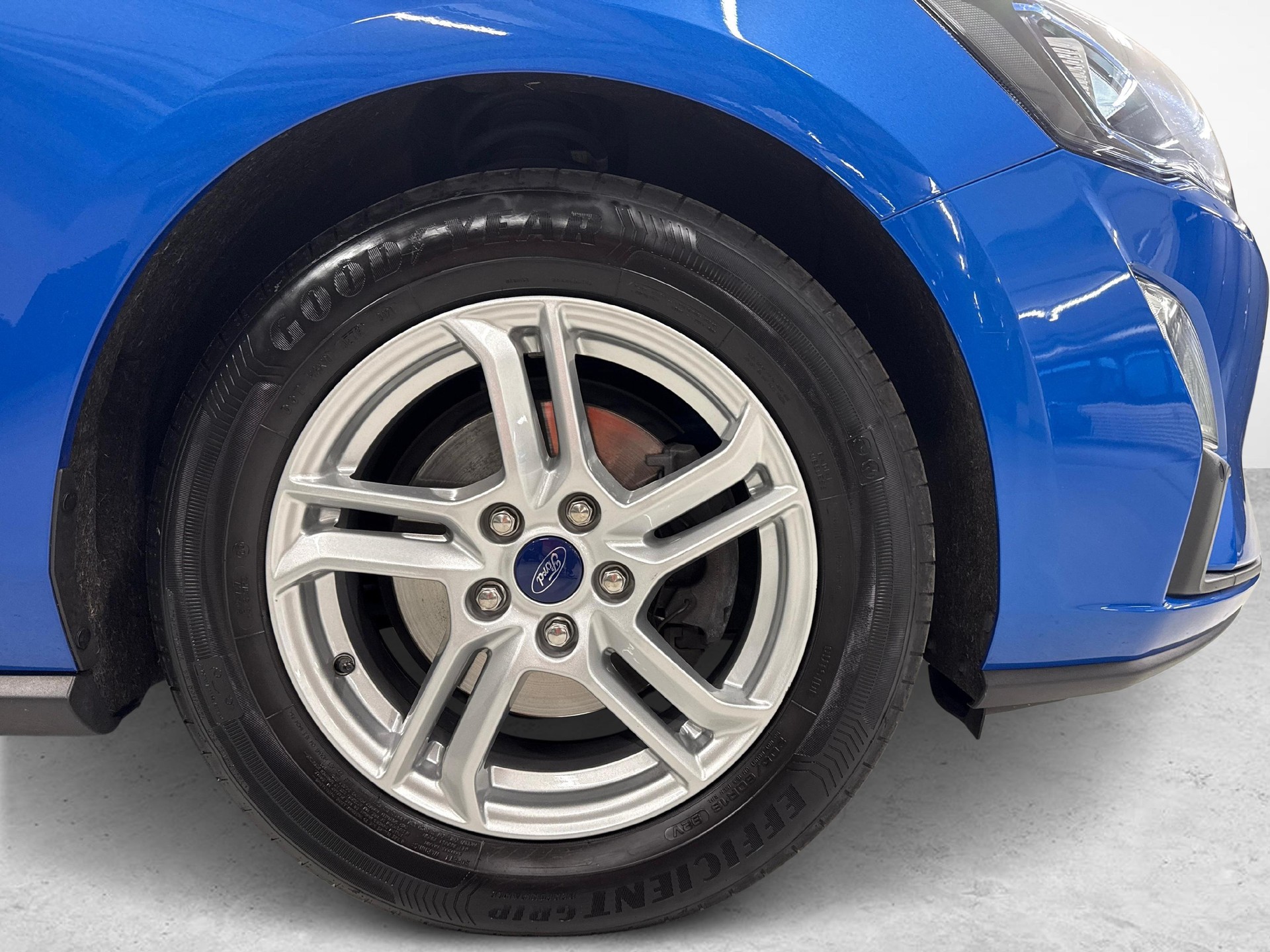 FORD Focus 1.0i EcoB 125 Cool & Connect-image-9