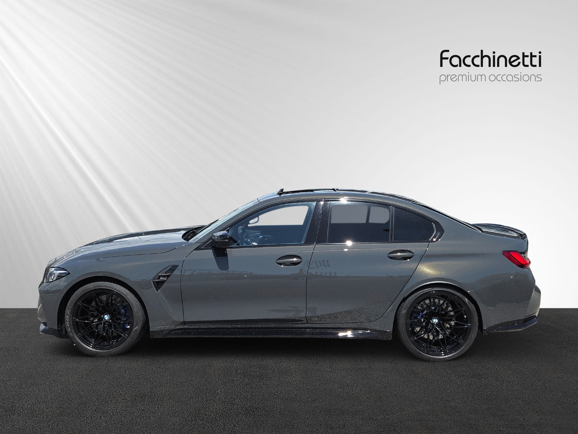 BMW M3 Competition-showroom-element-1