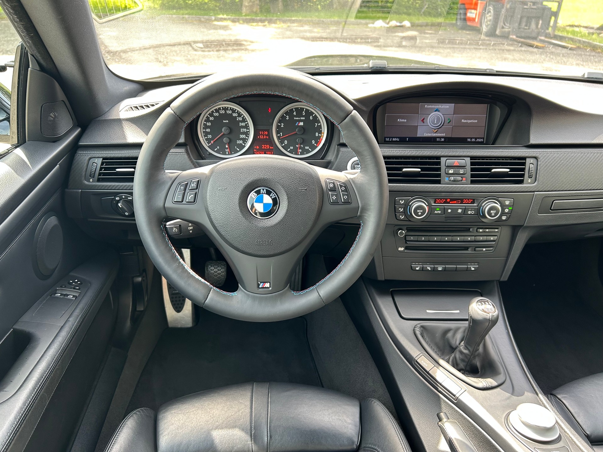 BMW M3-image-10