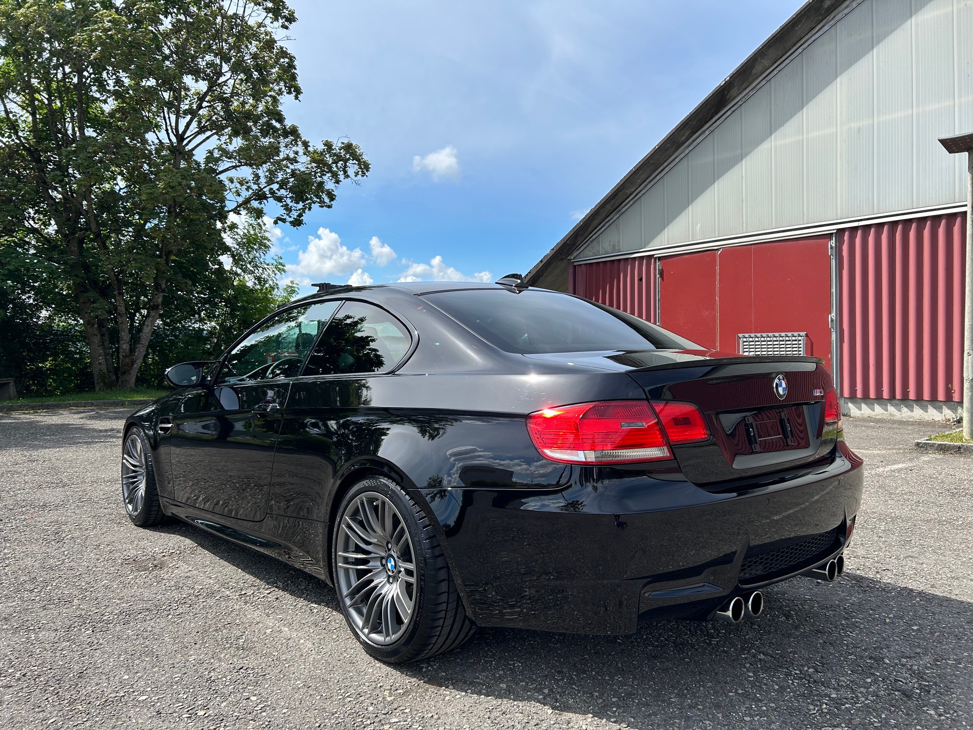 BMW M3-image-3