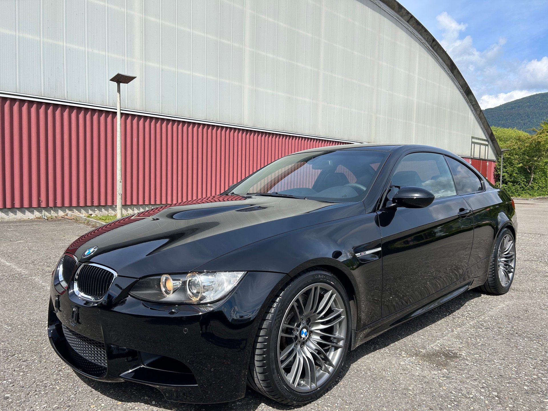 BMW M3-image-1
