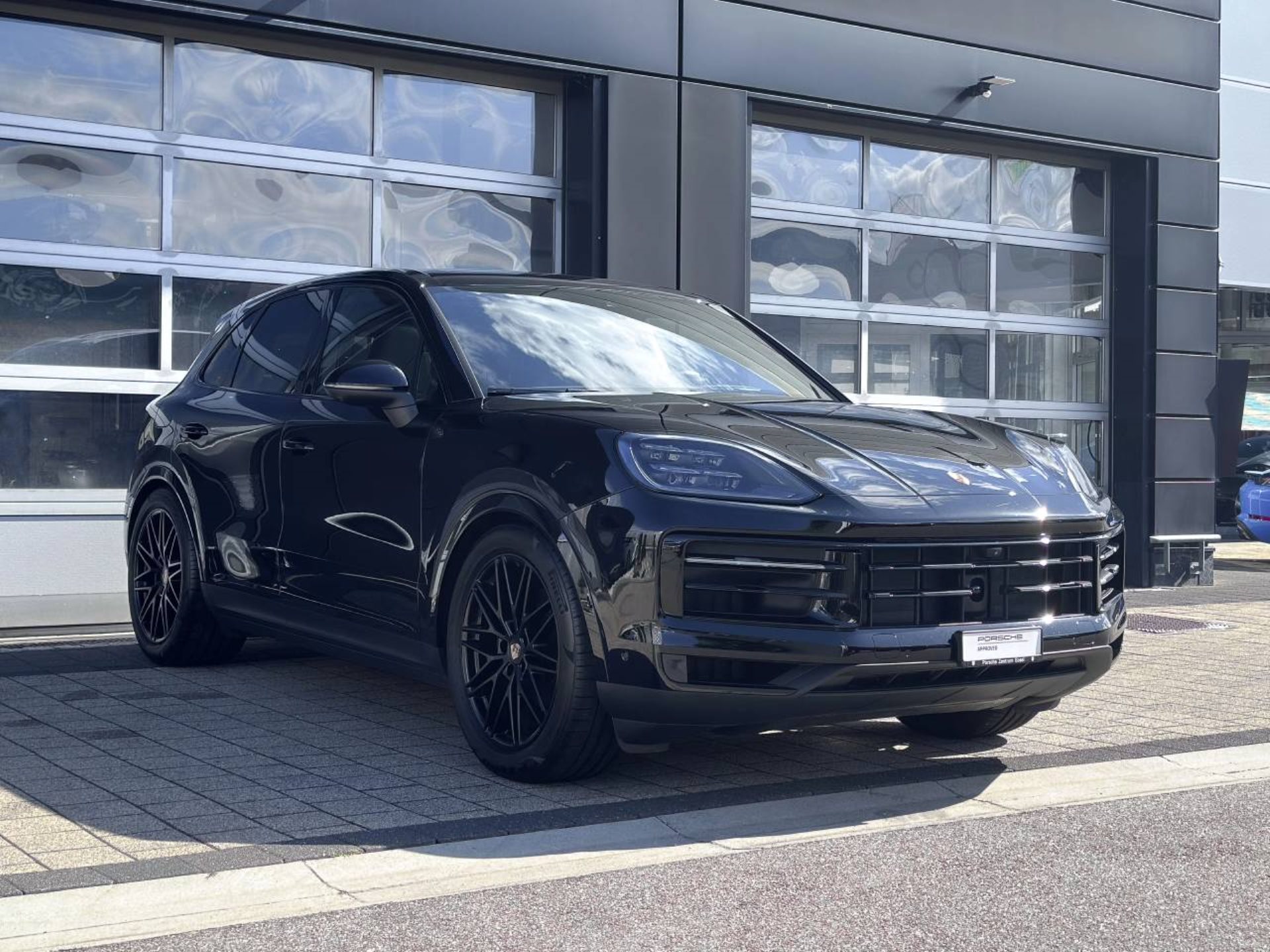 PORSCHE Cayenne-image-9