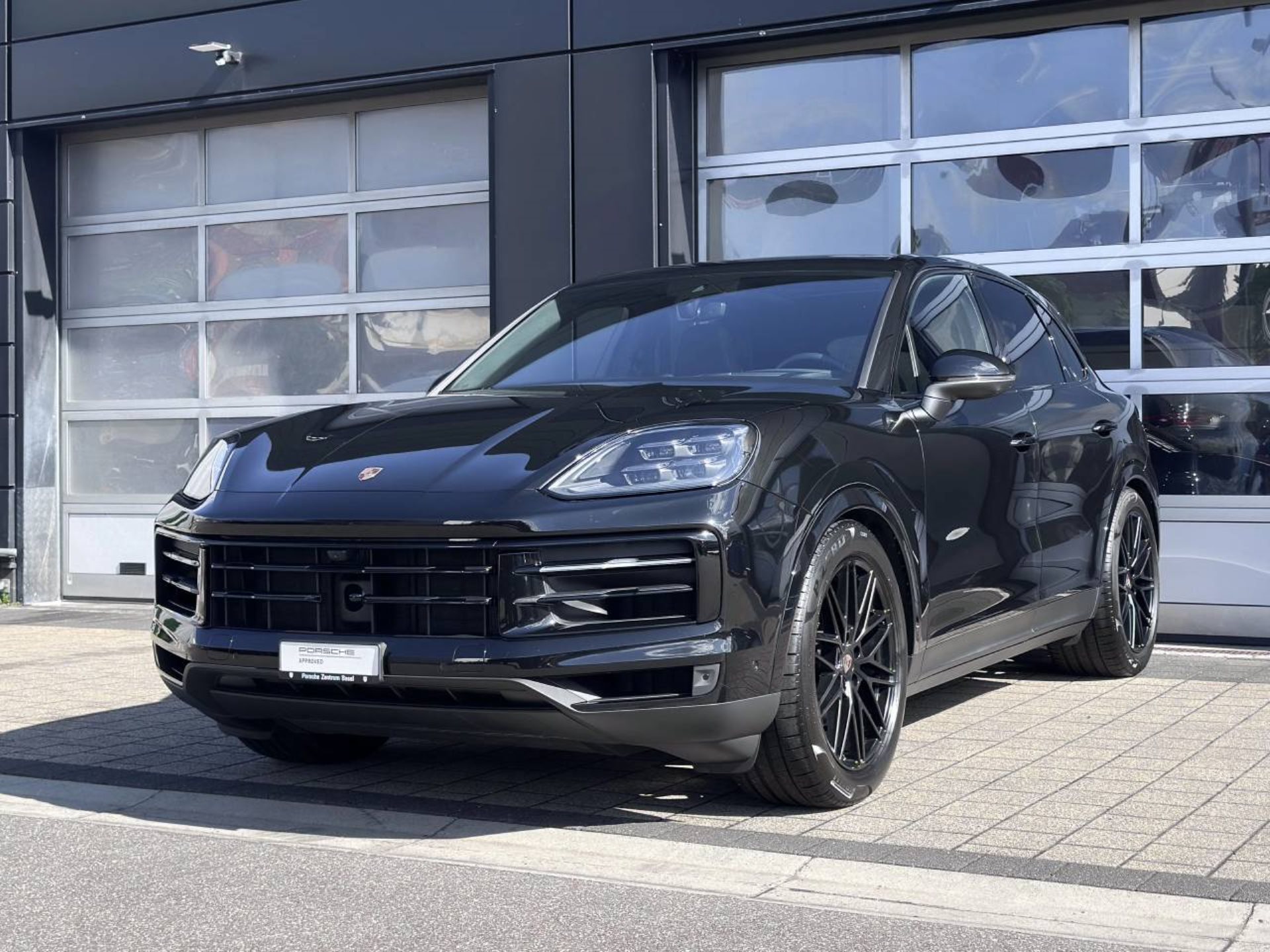 PORSCHE Cayenne-image-8