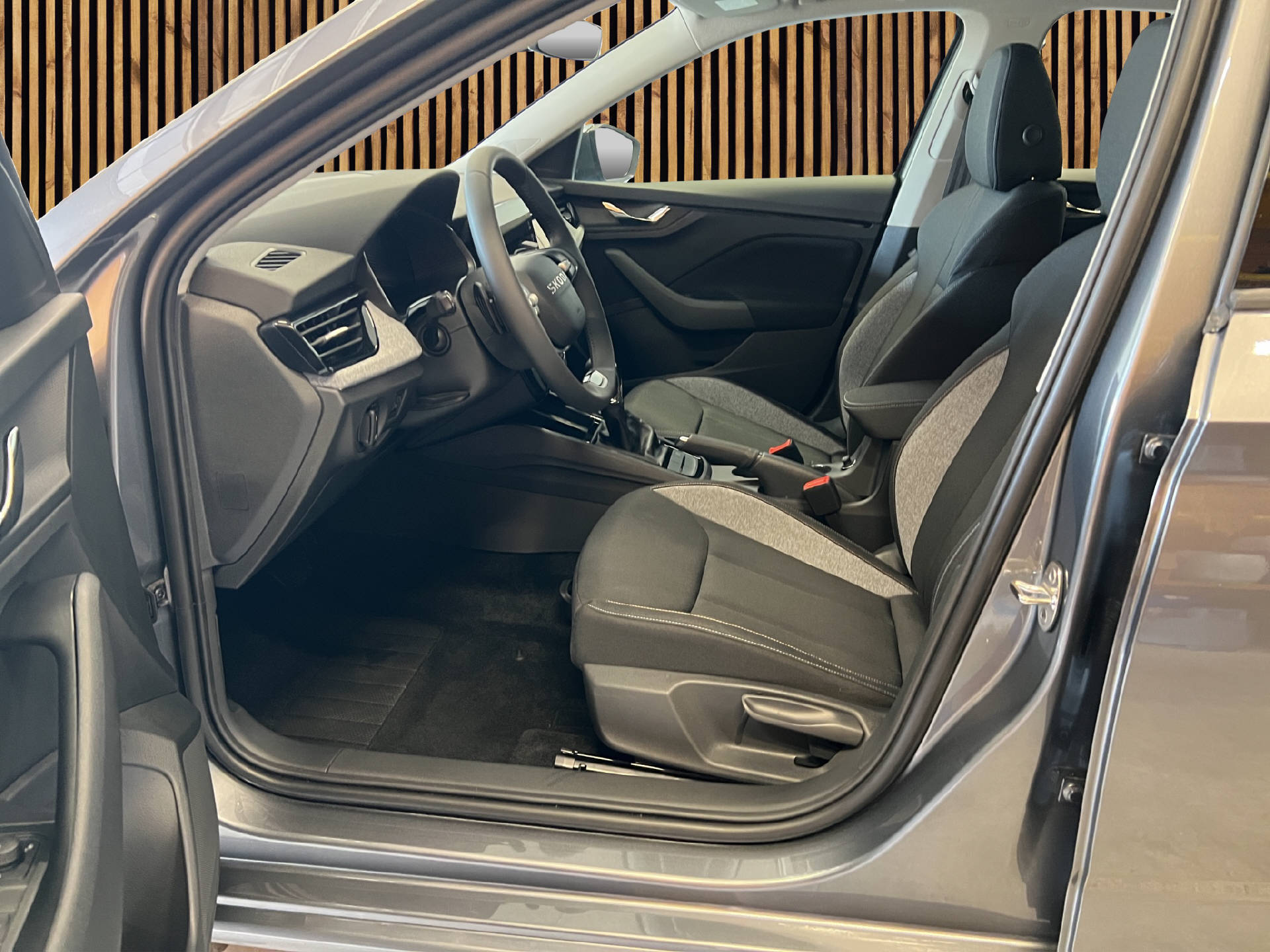 SKODA Scala 1.0 TSI 115 Selection DSG-image-8