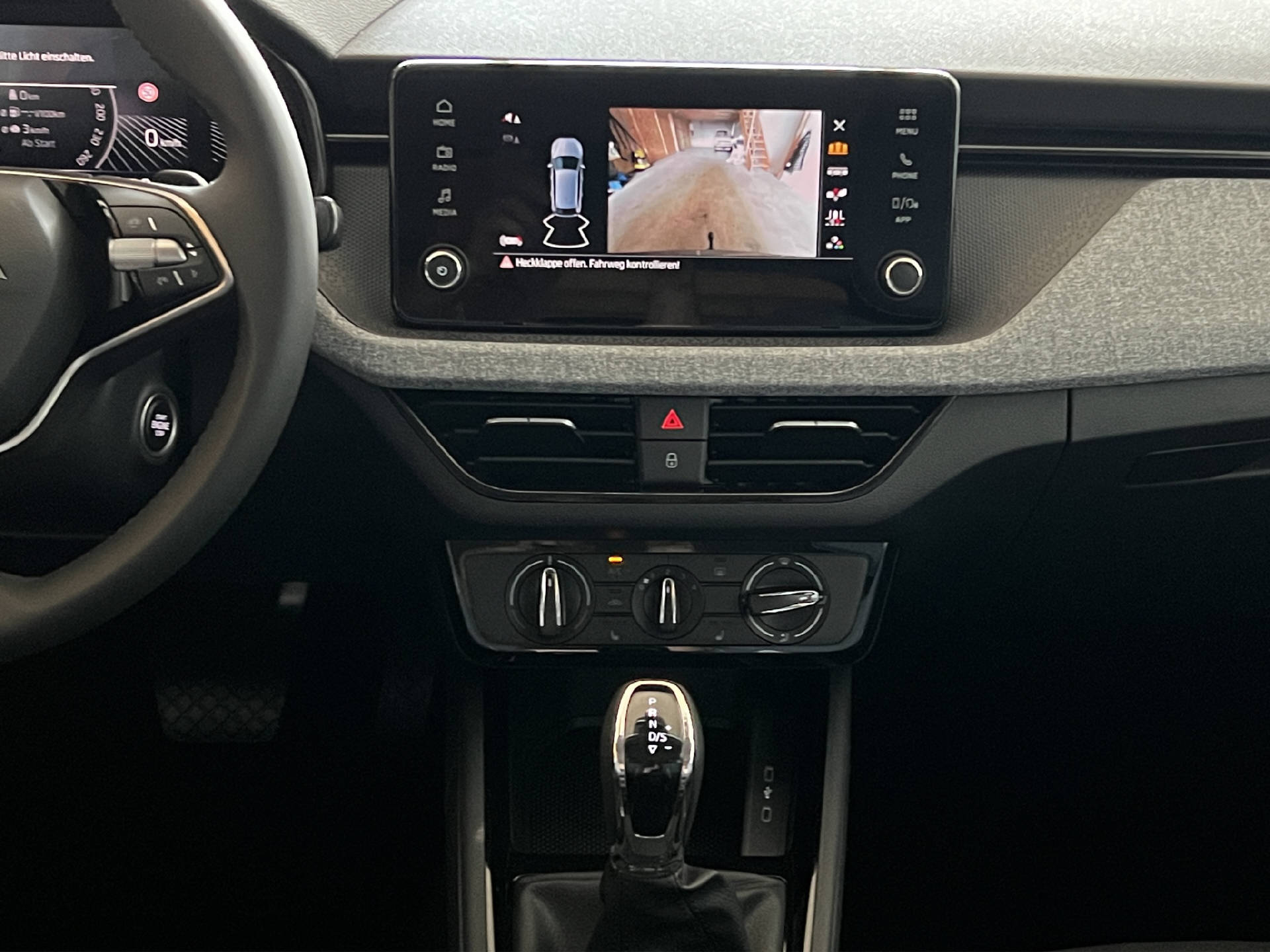 SKODA Scala 1.0 TSI 115 Selection DSG-image-12