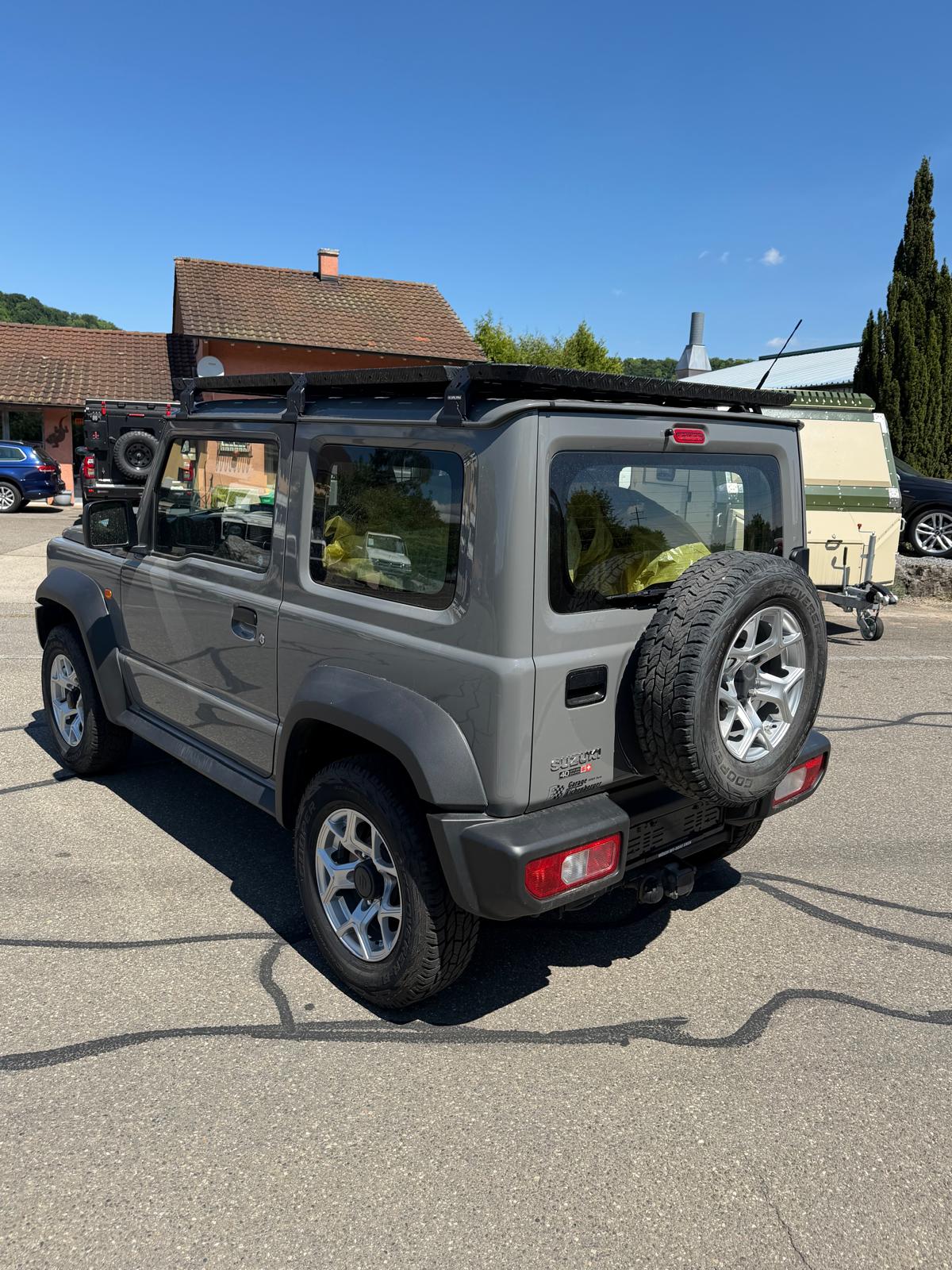 SUZUKI Jimny 1.5 Compact+ 4x4-image-5
