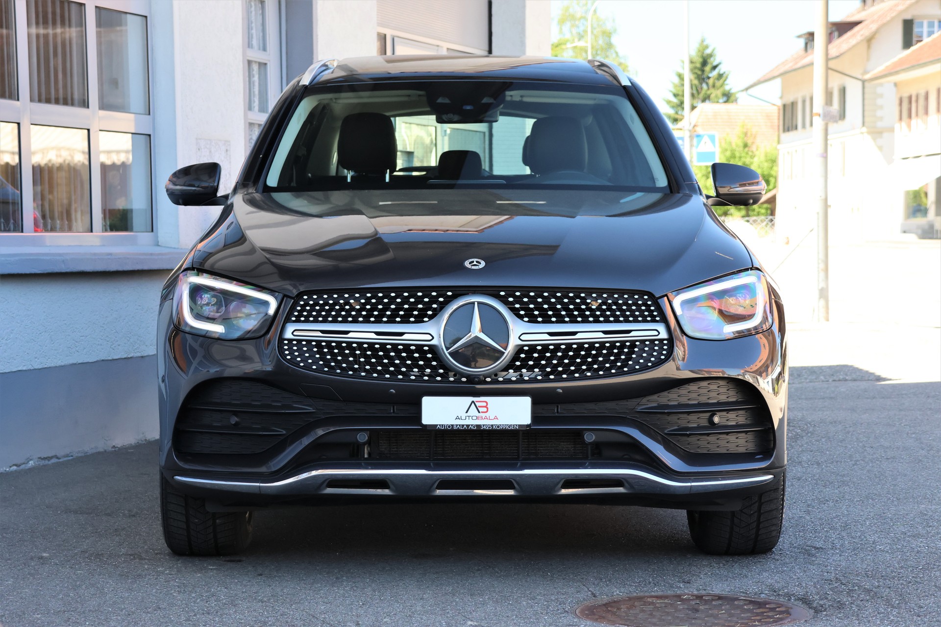 MERCEDES-BENZ GLC 300 AMG Line 4Matic 9G-Tronic + 2.4T AHK-image-1