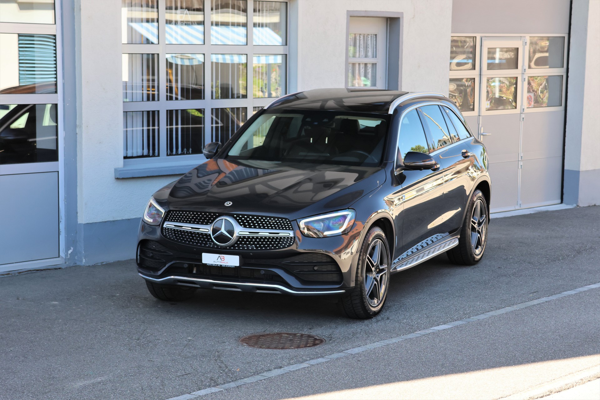 MERCEDES-BENZ GLC 300 AMG Line 4Matic 9G-Tronic + 2.4T AHK-image-0