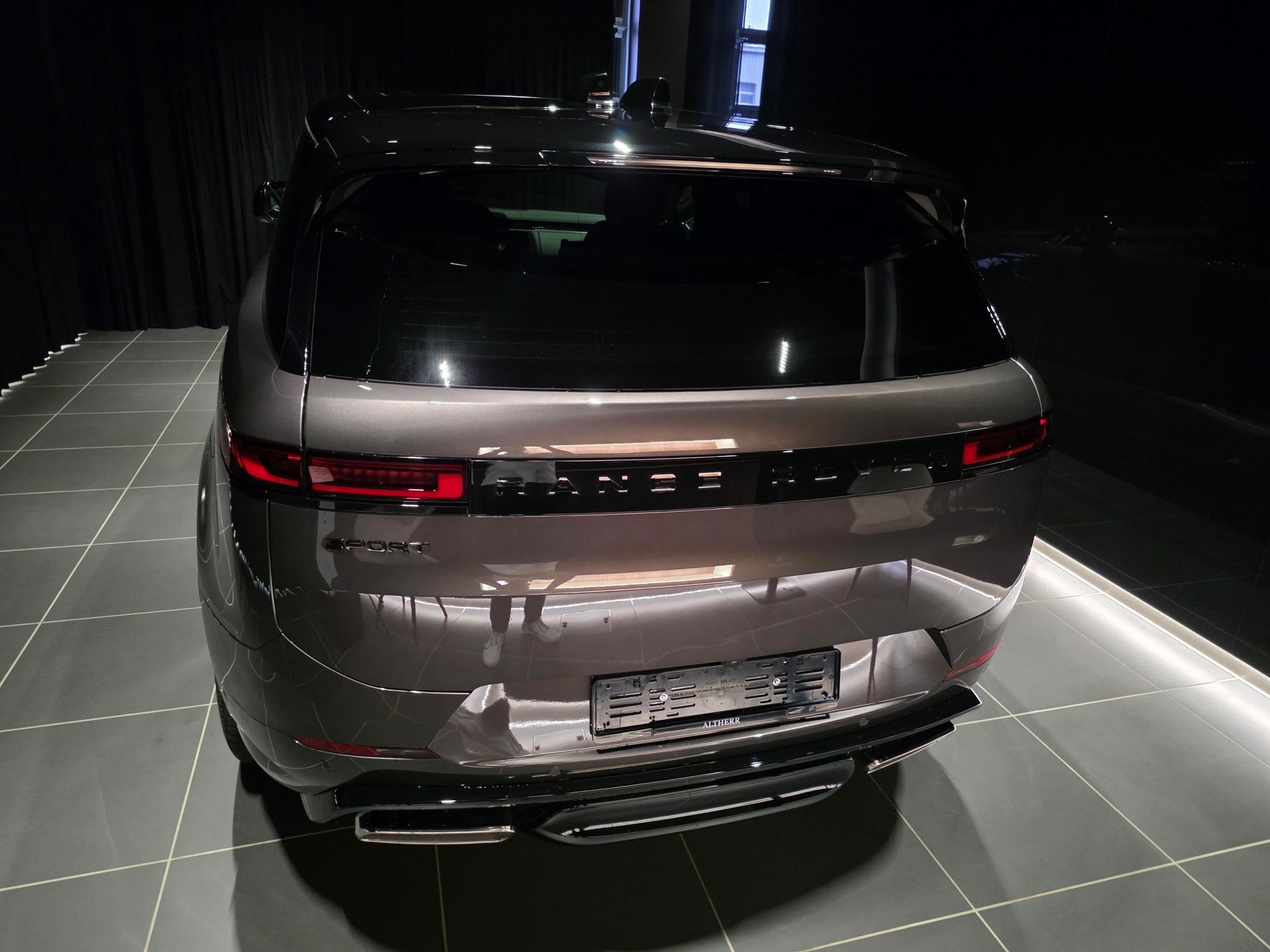 LAND ROVER Range Rover Sport 3.0 I6 P460e SE Dynamic-showroom-element-2