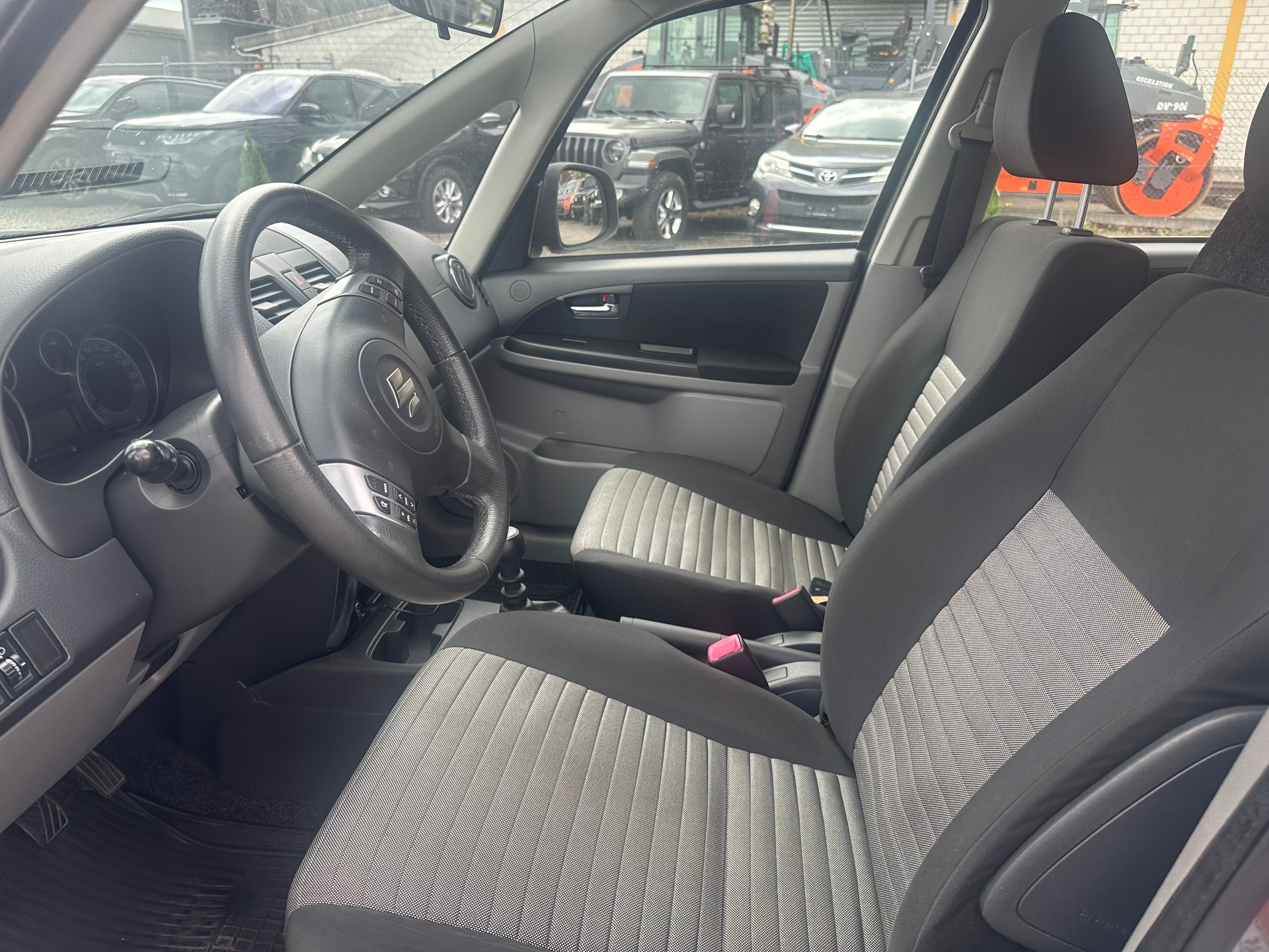 SUZUKI SX4 2.0 TD GLX Top 4WD-image-8