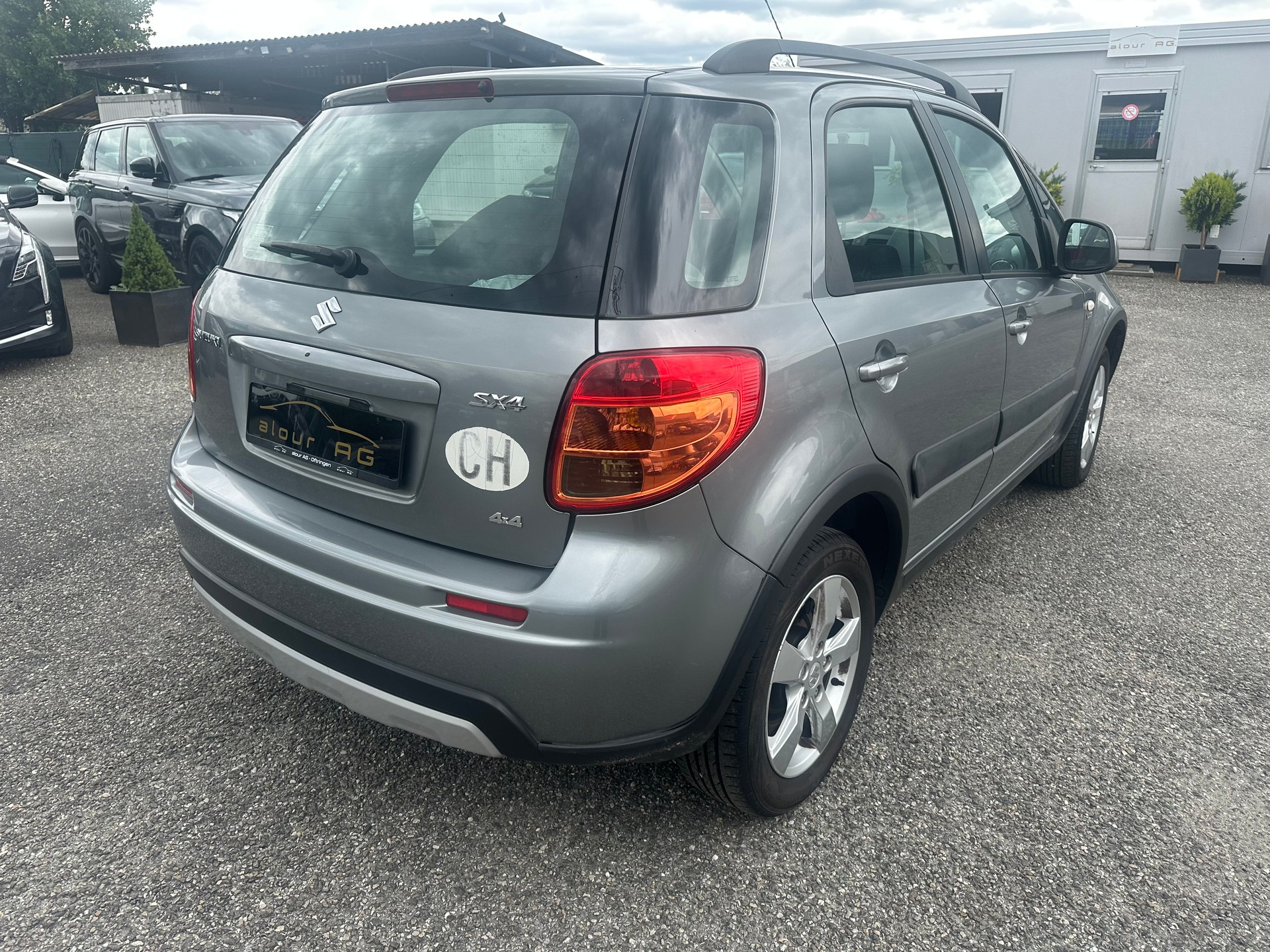SUZUKI SX4 2.0 TD GLX Top 4WD-image-3