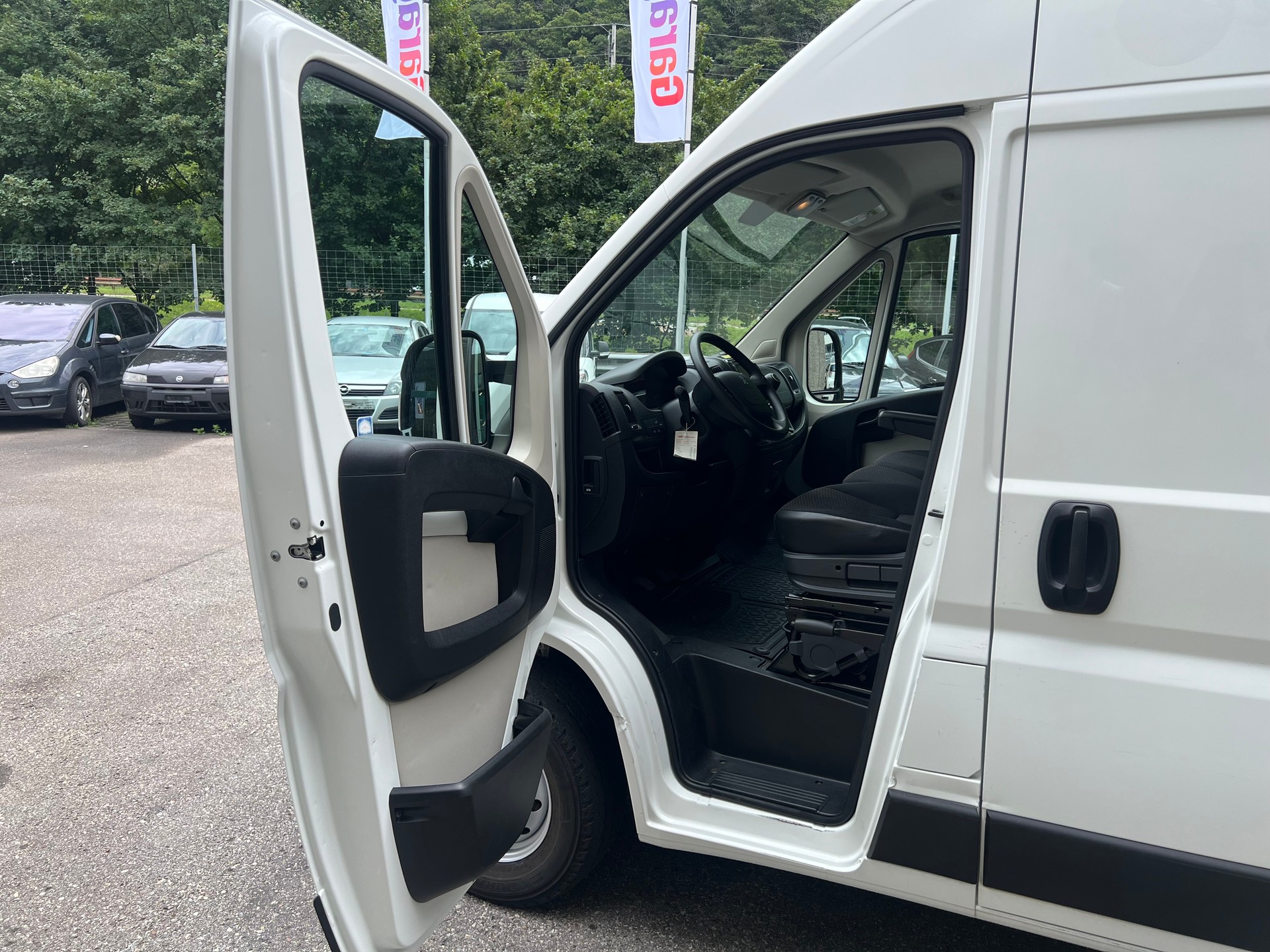 PEUGEOT Boxer 2.0 HDI 335 Active L2H2-image-4