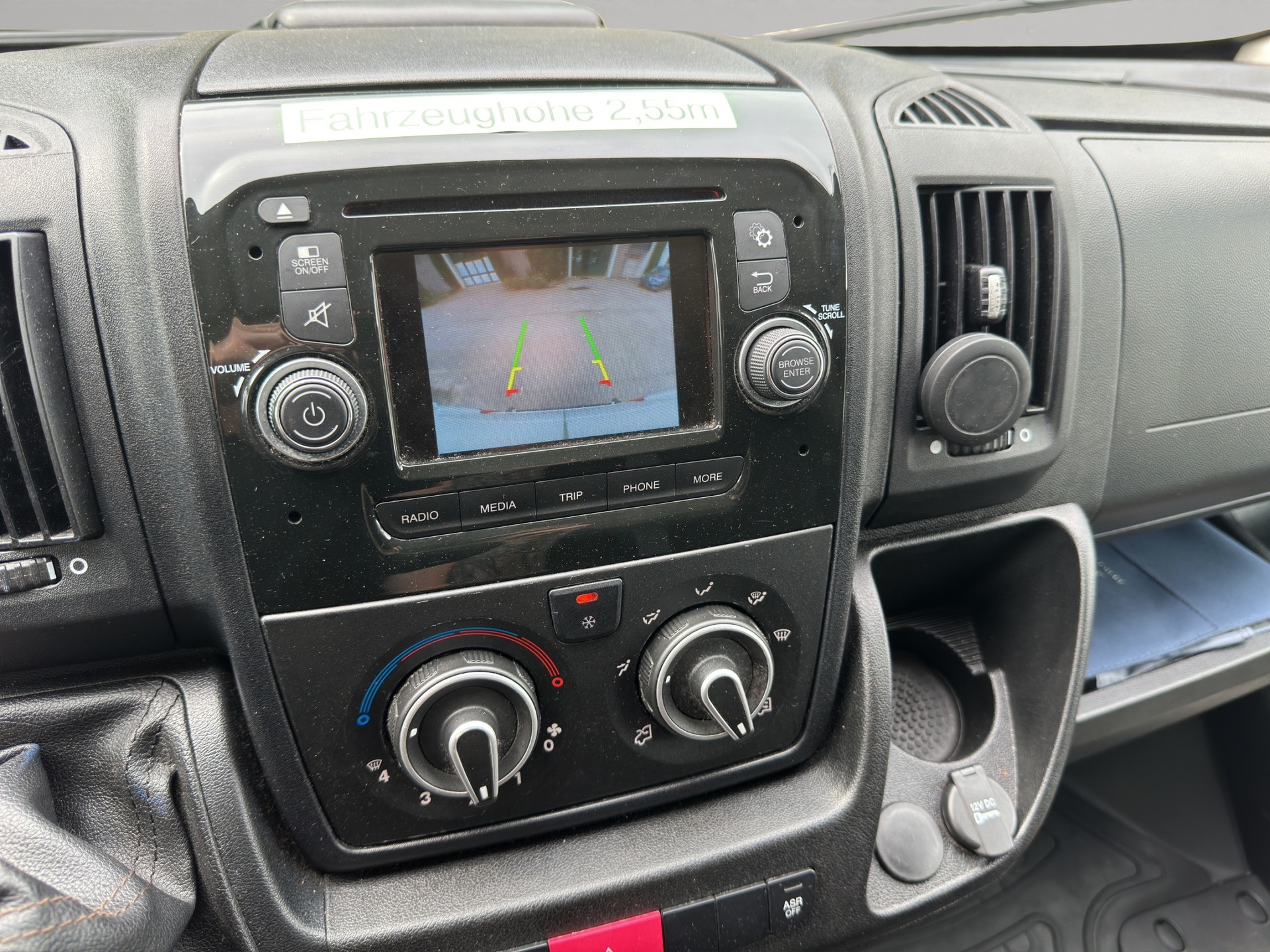 PEUGEOT Boxer 2.0 HDI 335 Active L2H2-image-7
