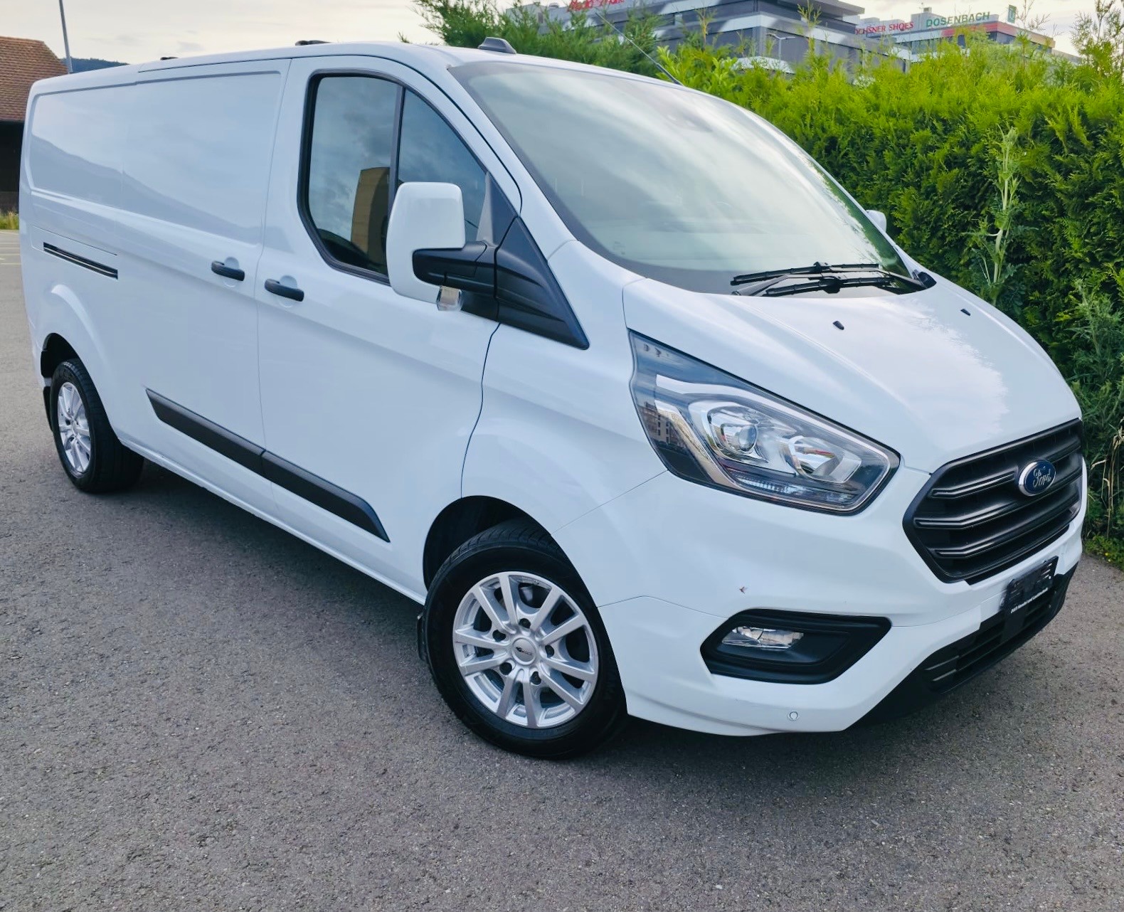 FORD Transit Custom Van 320 L2H1 Trend A-image-1
