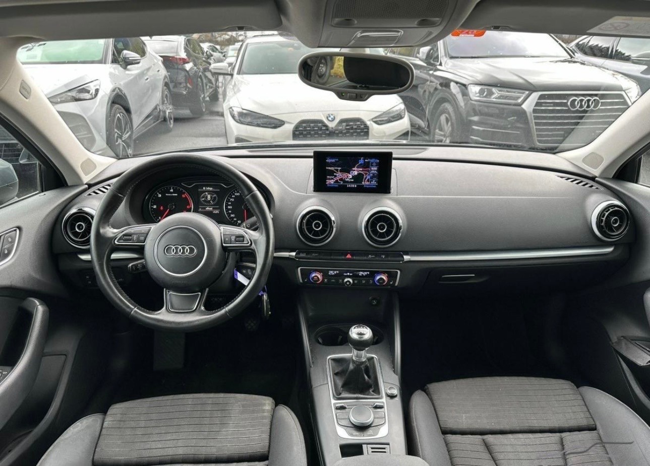 AUDI A3 Sportback 2.0 TDI Attraction-image-5
