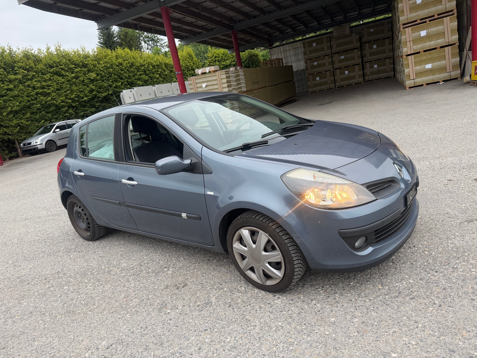 RENAULT Clio 1.6 16V Dynamique-image-2