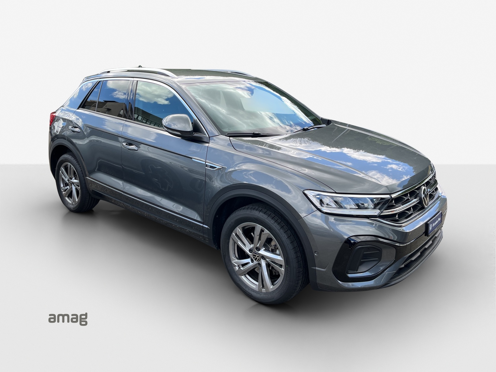 VW T-Roc 2.0 TSI R-Line DSG 4Motion-image-5