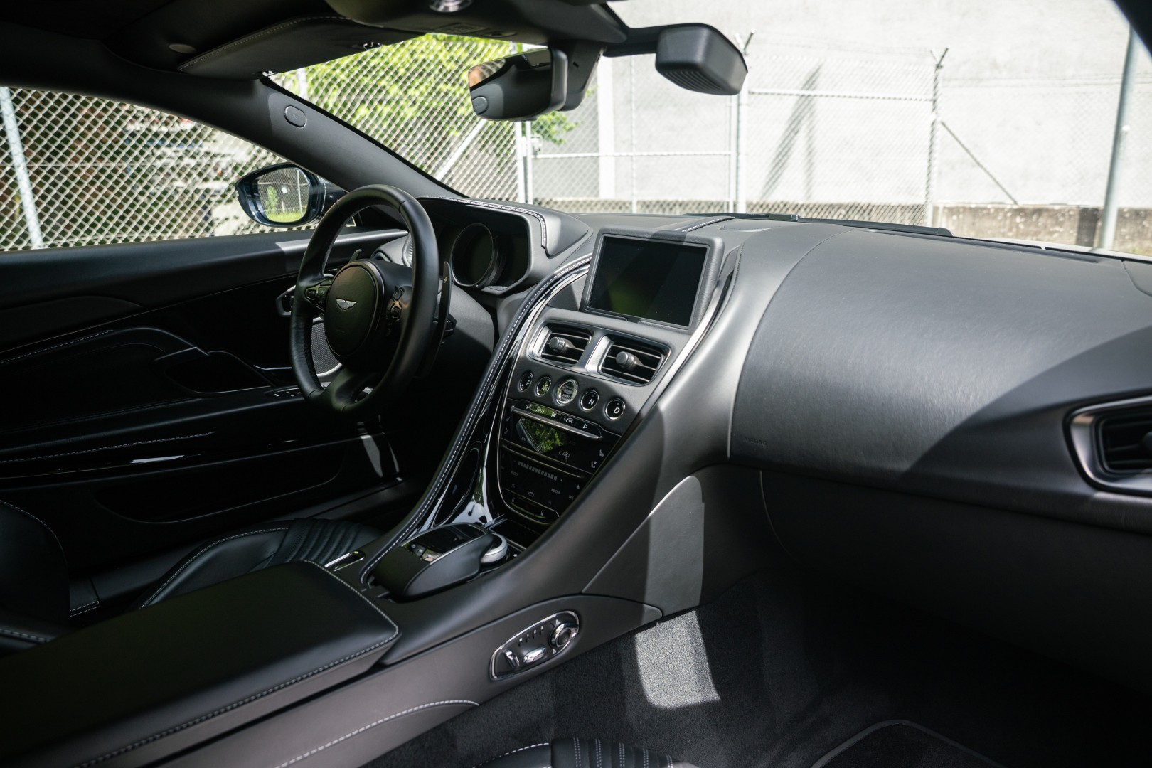 ASTON MARTIN DB11 V12 Touchtronic 3 AMR-image-14