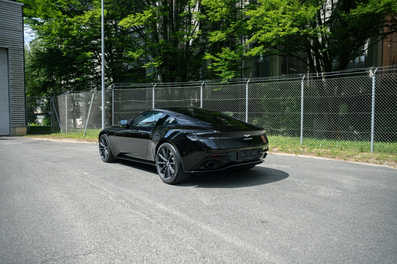 ASTON MARTIN DB11 V12 Touchtronic 3 AMR-image-4
