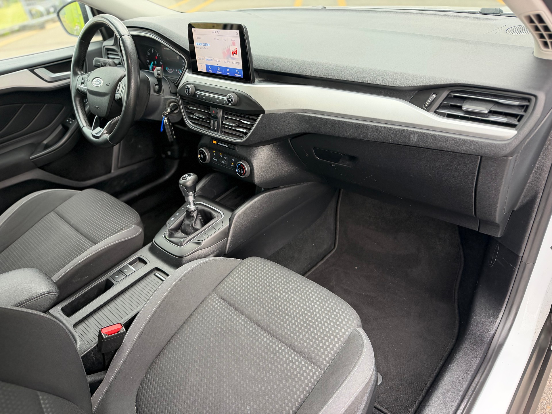FORD Focus 1.5 TDCi Vignale-image-14